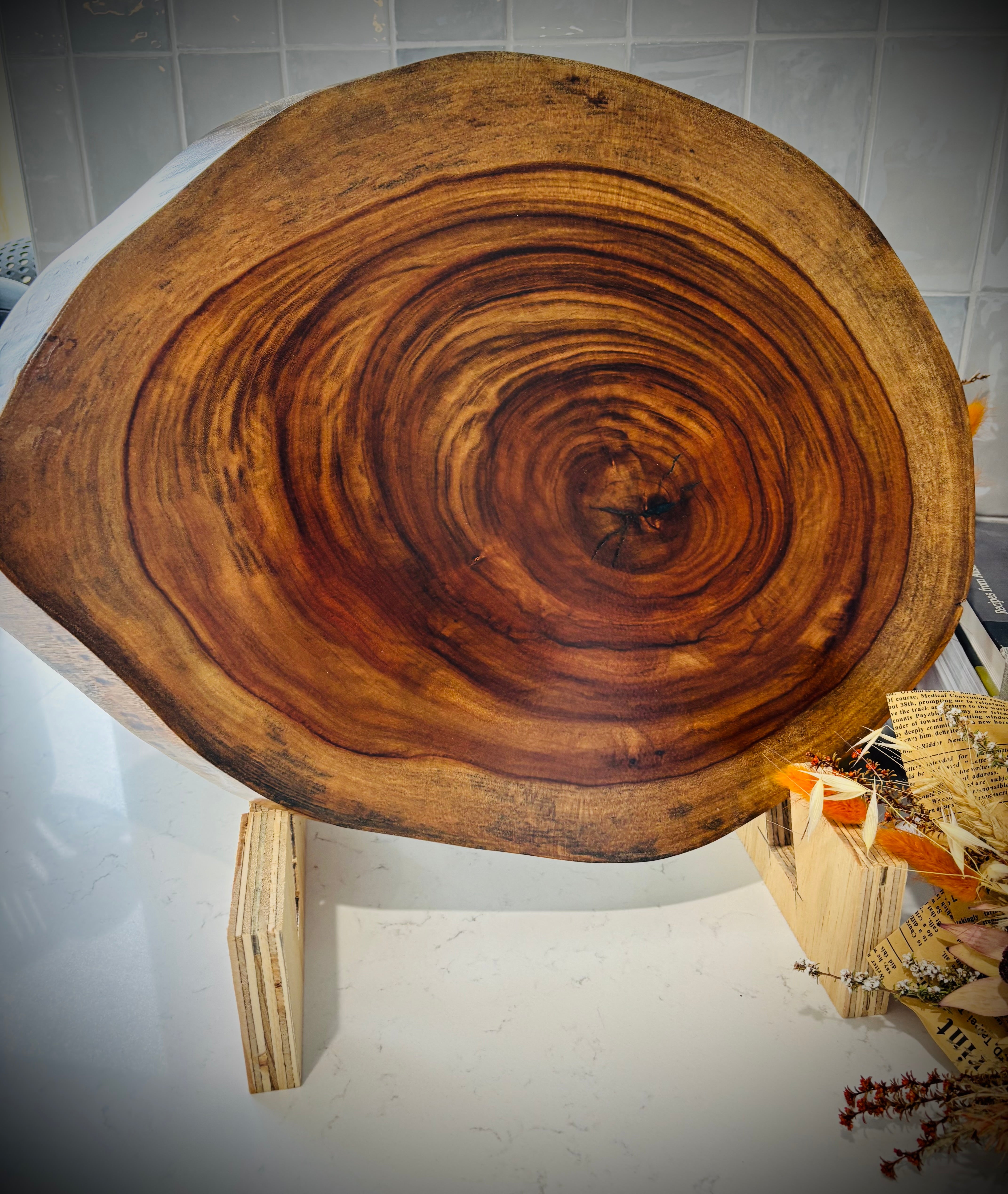 Round Hardwood Camphor Laurel Charcuterie Board 330x440x34mm