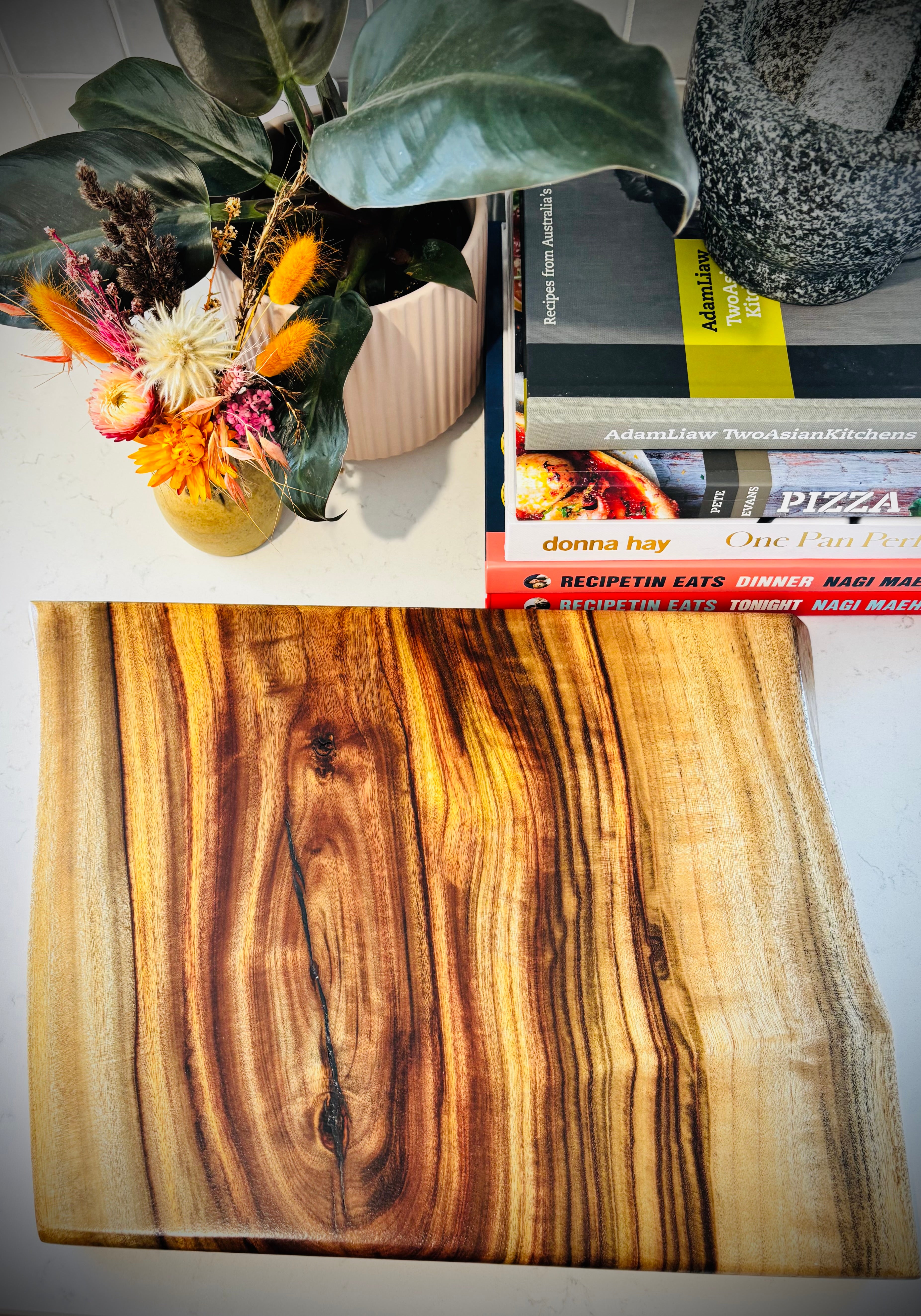 Hardwood Camphor Laurel Charcuterie Board 300x415x25mm