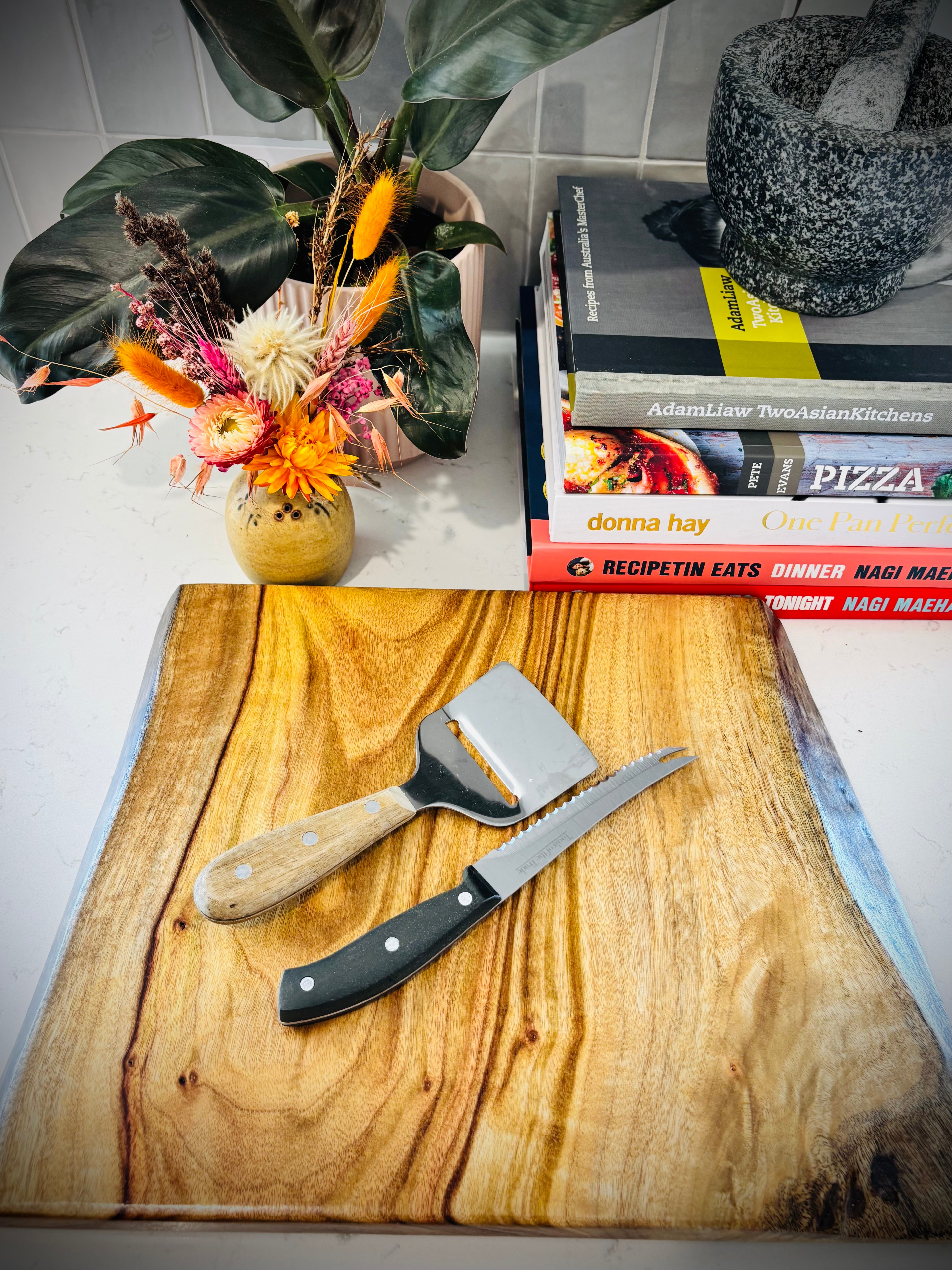 Hardwood Camphor Laurel Charcuterie Board 300x385x25mm