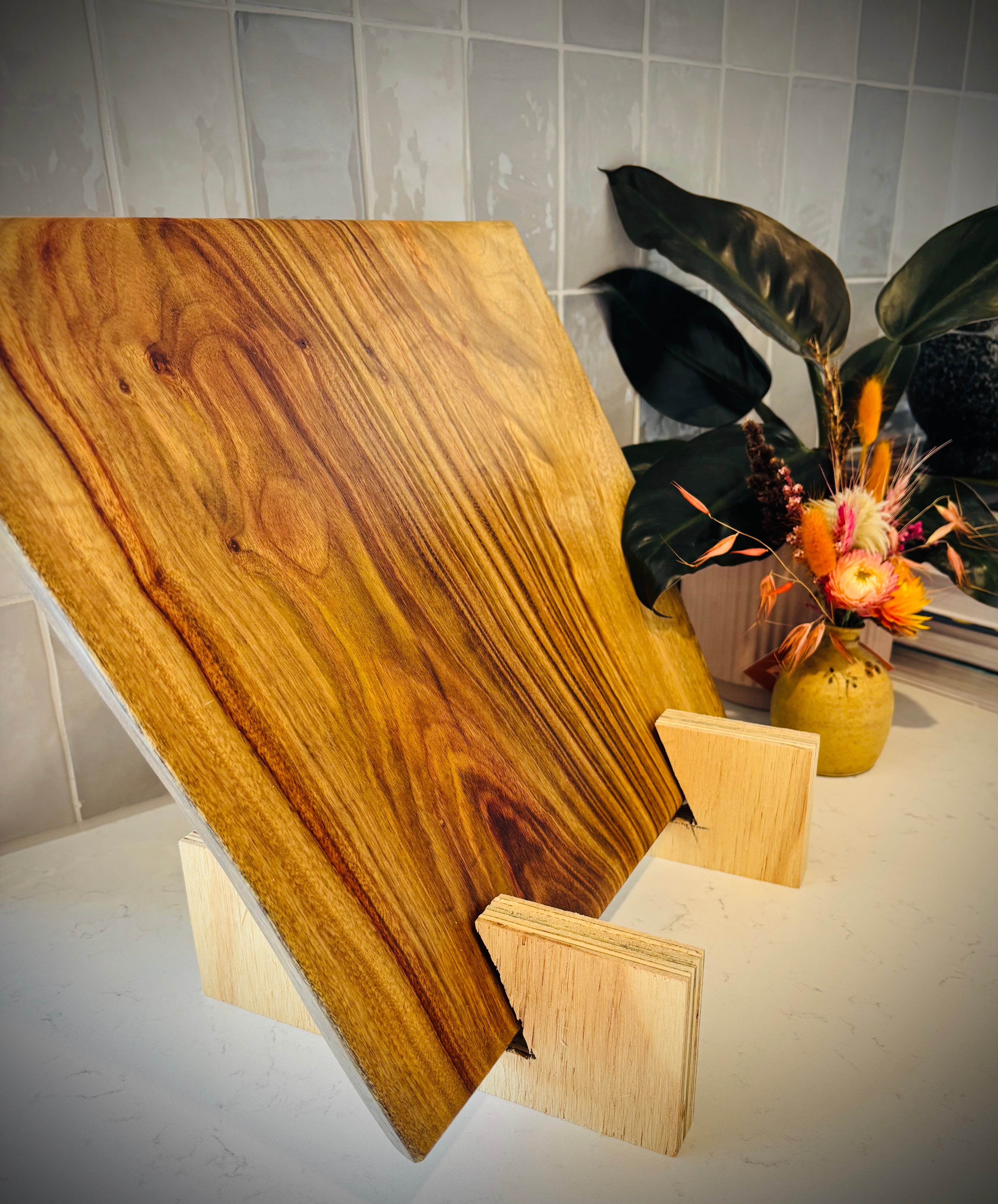 Hardwood Camphor Laurel Charcuterie Board 300x385x25mm