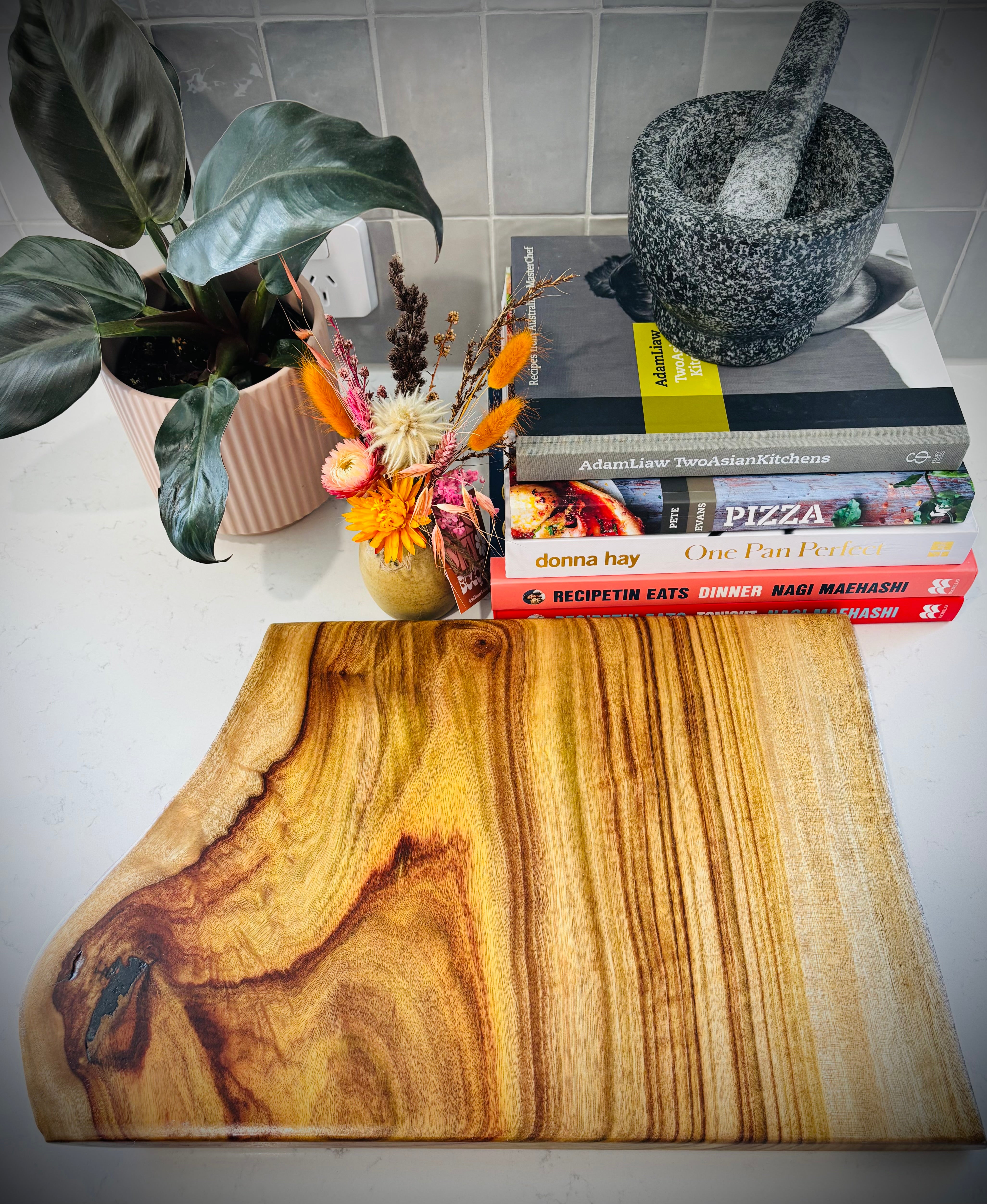 Hardwood Camphor Laurel Charcuterie Board 300x460x25mm