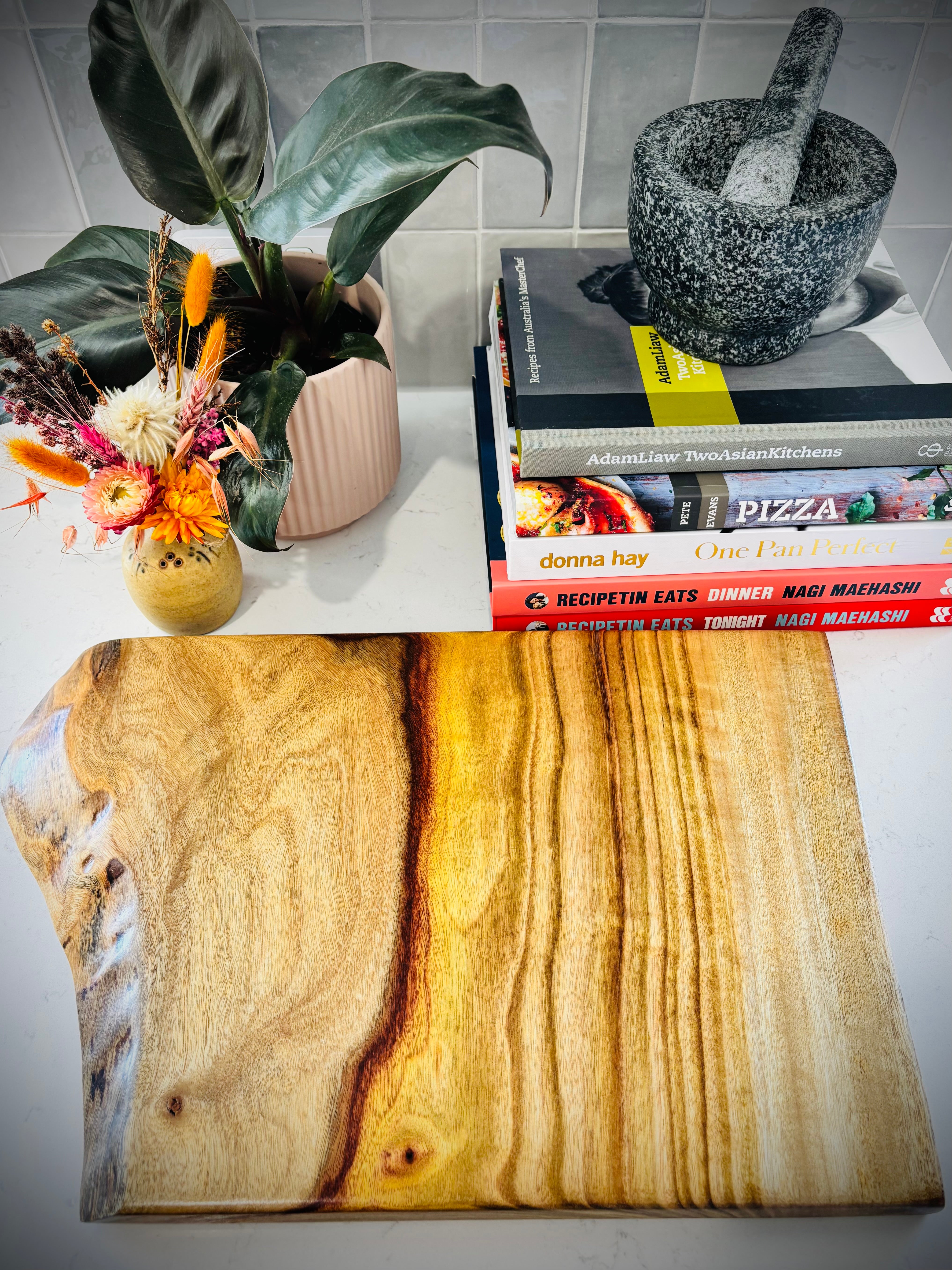 Hardwood Camphor Laurel Charcuterie Board 300x460x25mm