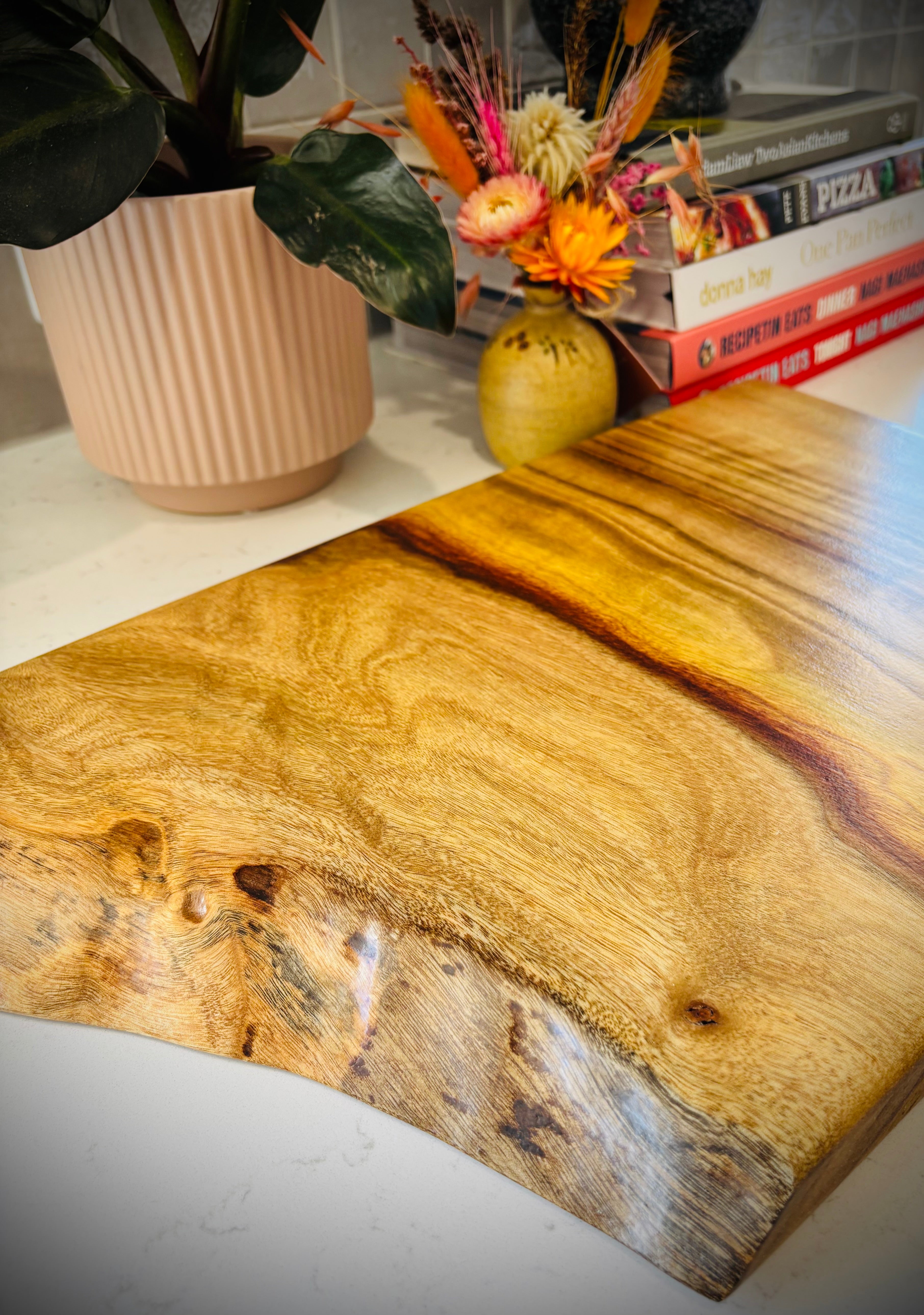 Hardwood Camphor Laurel Charcuterie Board 300x460x25mm