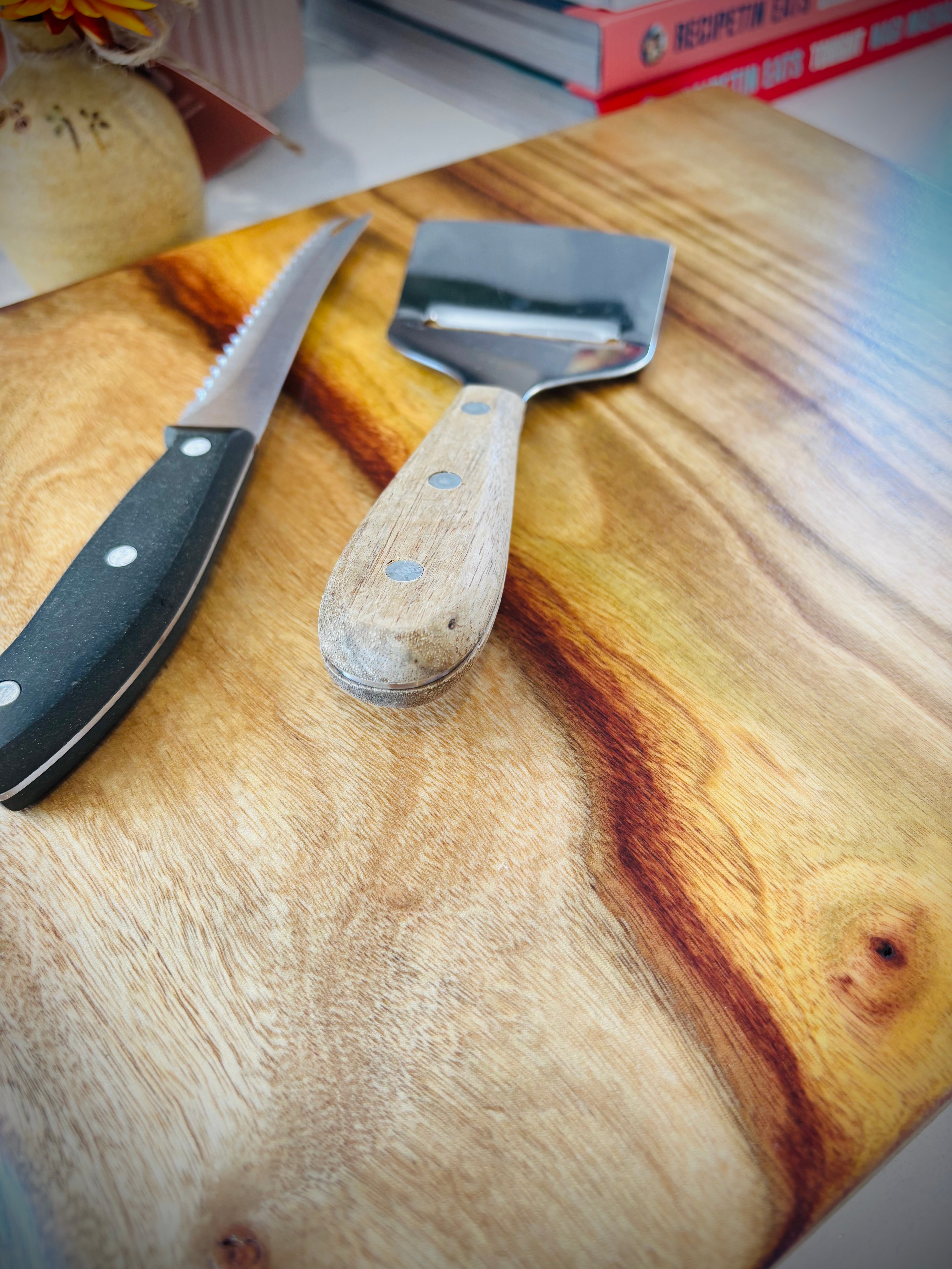 Hardwood Camphor Laurel Charcuterie Board 300x460x25mm