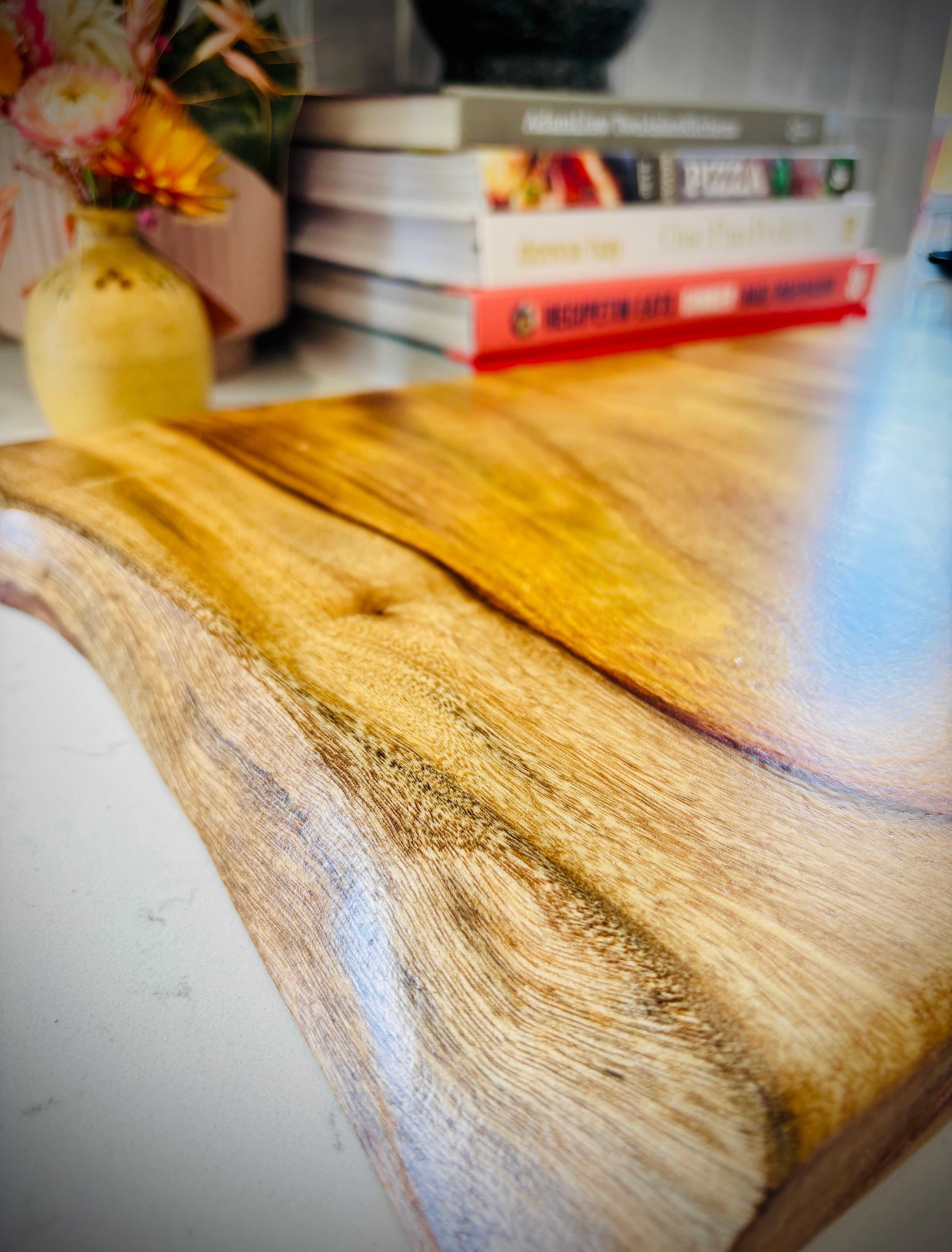 Hardwood Camphor Laurel Charcuterie Board 300x460x25mm