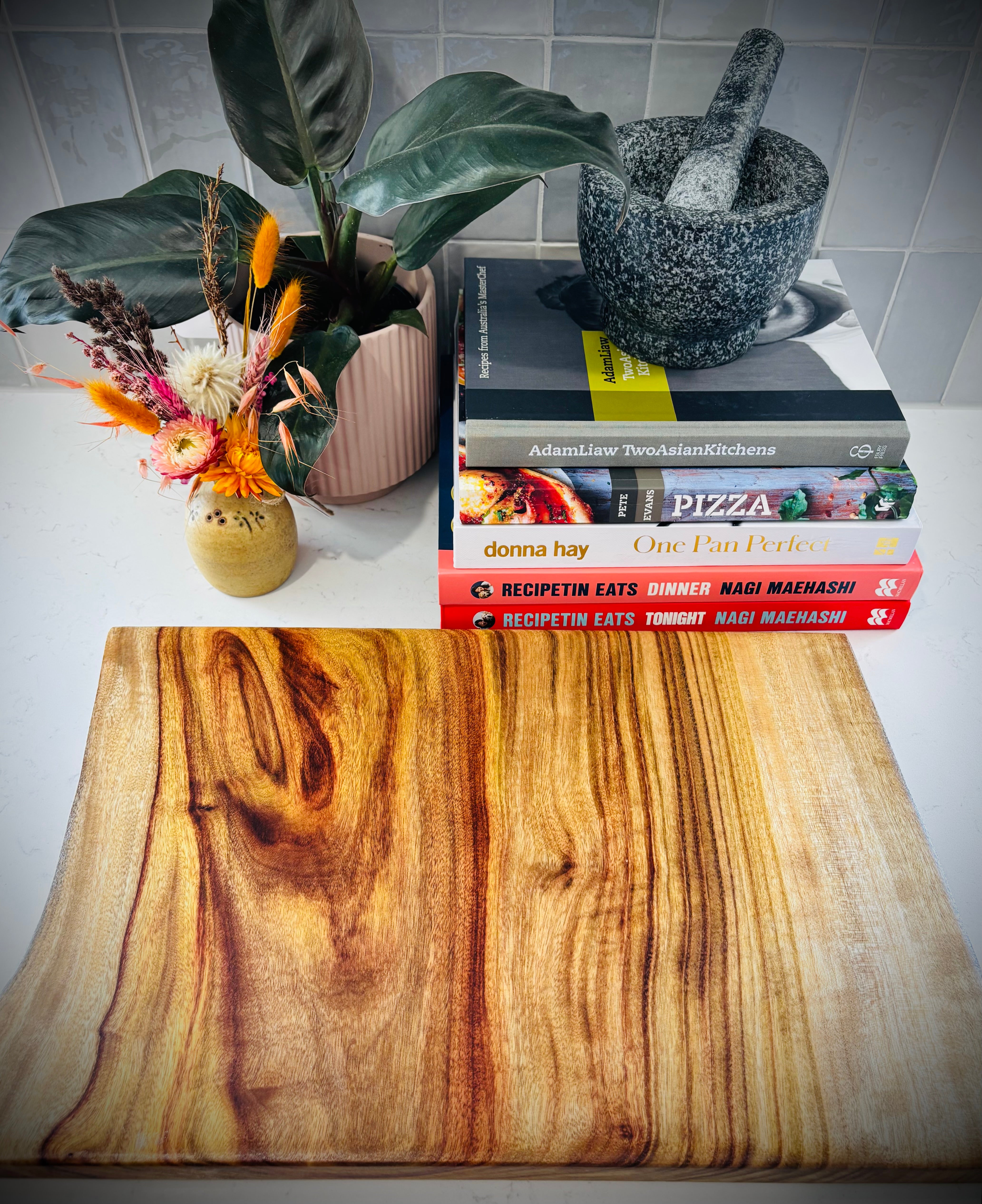 Hardwood Camphor Laurel Charcuterie Board 300x460x25mm