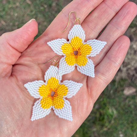 Seed Bead earrings - Frangipani