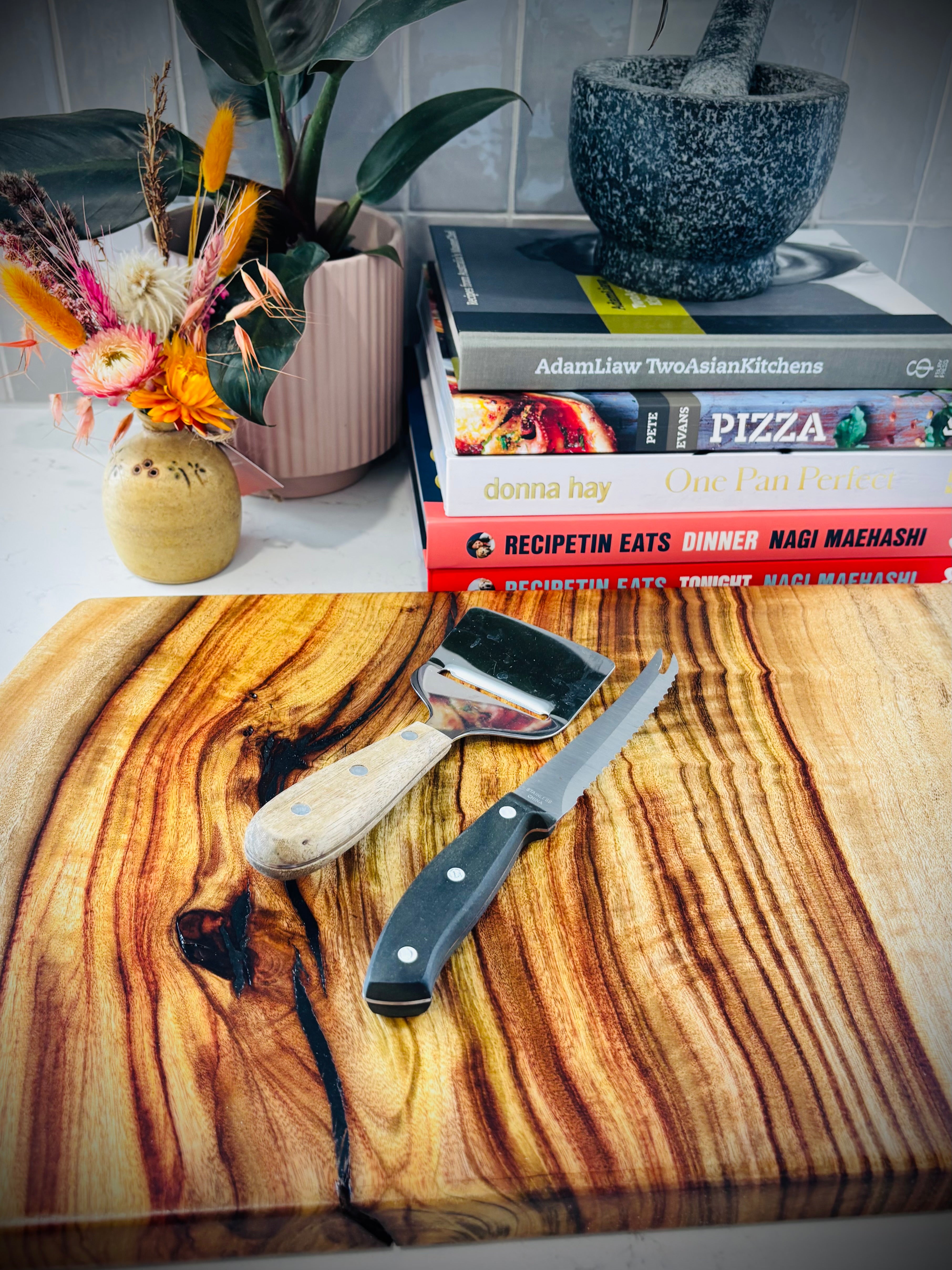 Hardwood Camphor Laurel Charcuterie Board 300x445x25mm