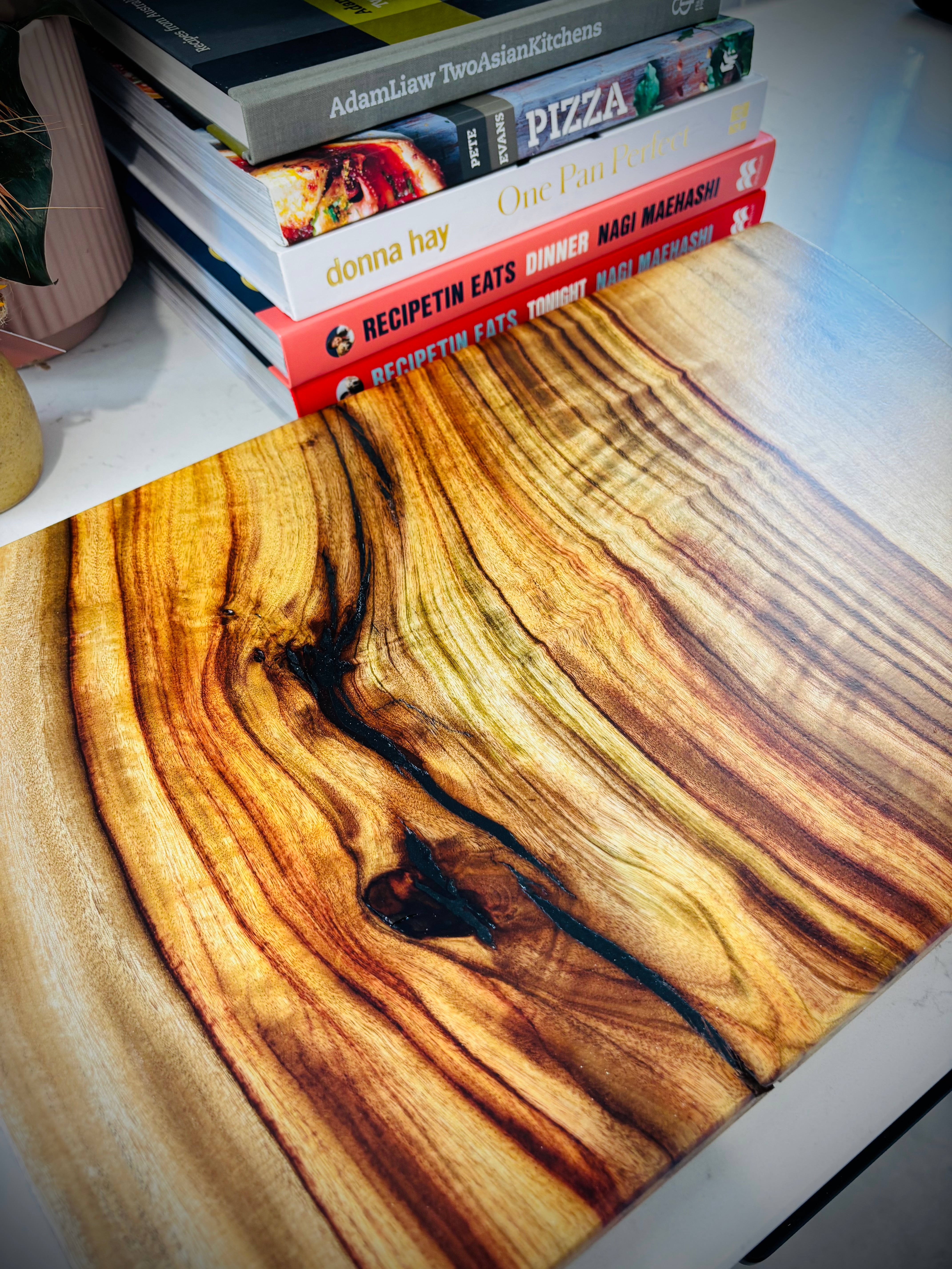 Hardwood Camphor Laurel Charcuterie Board 300x445x25mm