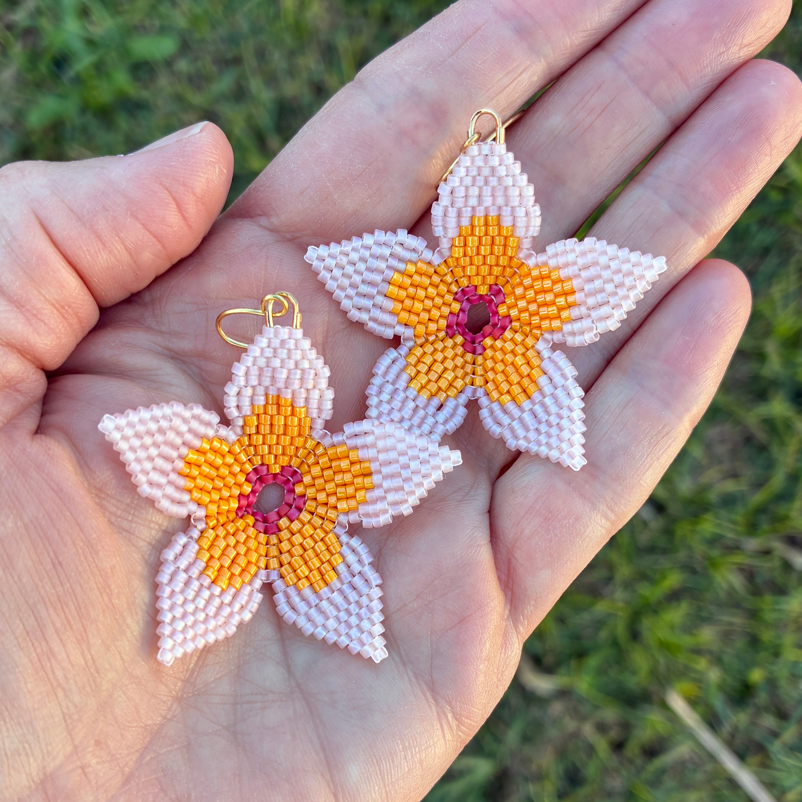 Seed Bead earrings - Frangipani (pink)