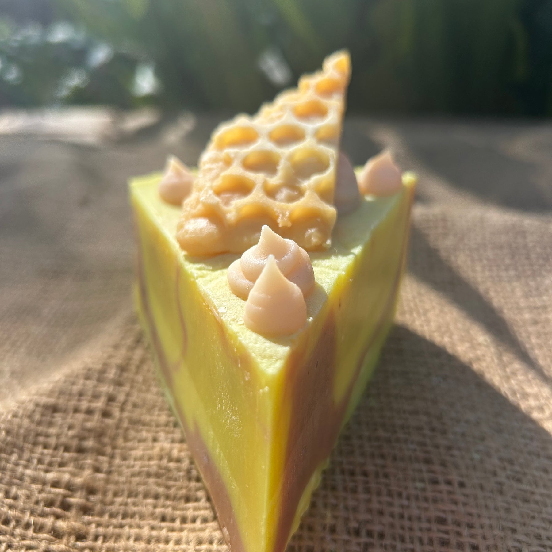 Manuka Honey & Bee Pollen Cake Soap Slice | Natural Handmade Soap