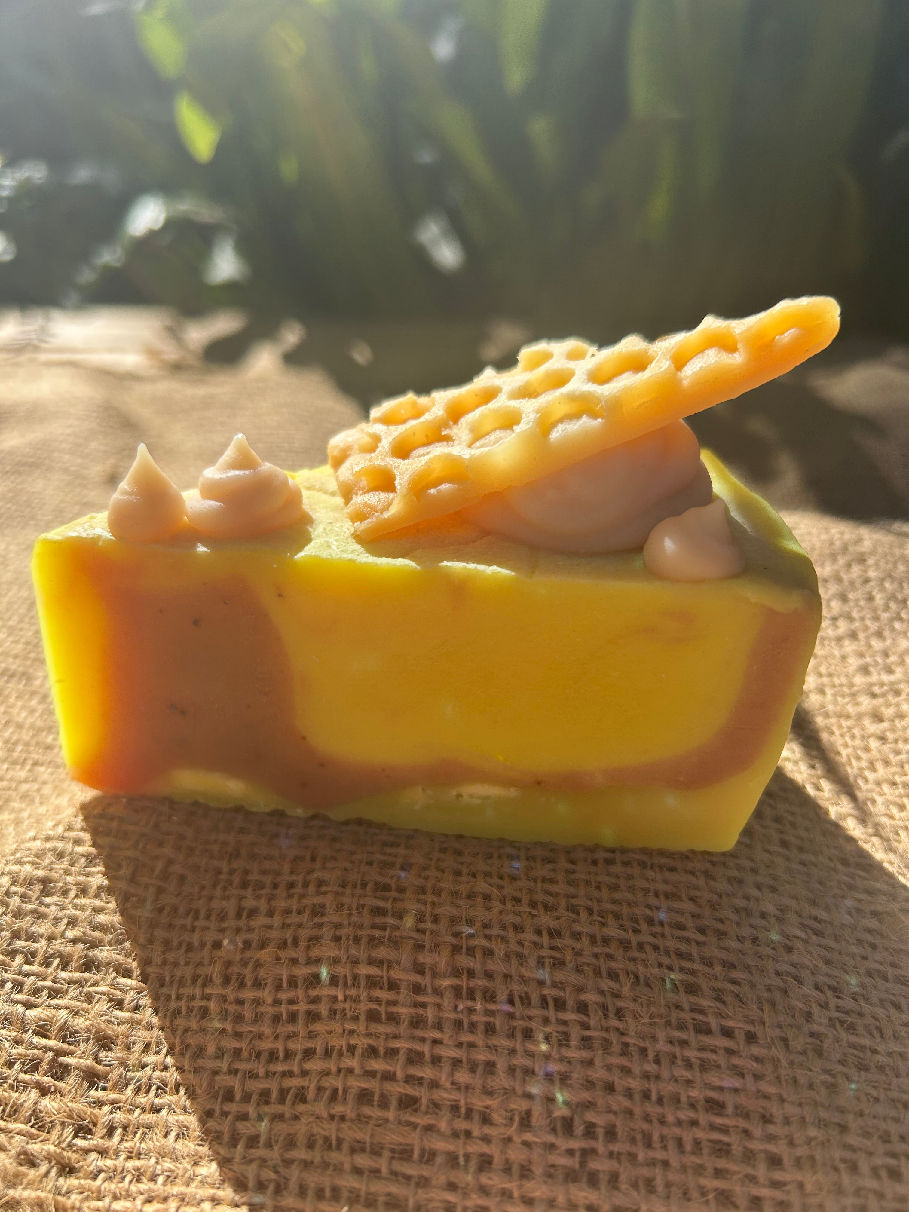 Manuka Honey & Bee Pollen Cake Soap Slice | Natural Handmade Soap