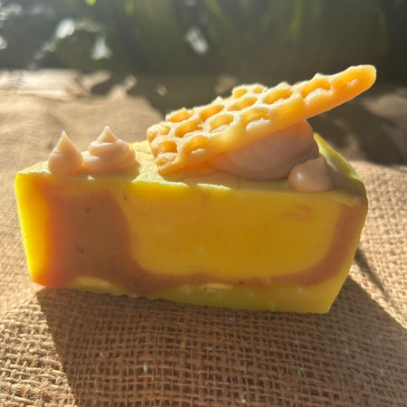 Manuka Honey & Bee Pollen Cake Soap Slice | Natural Handmade Soap
