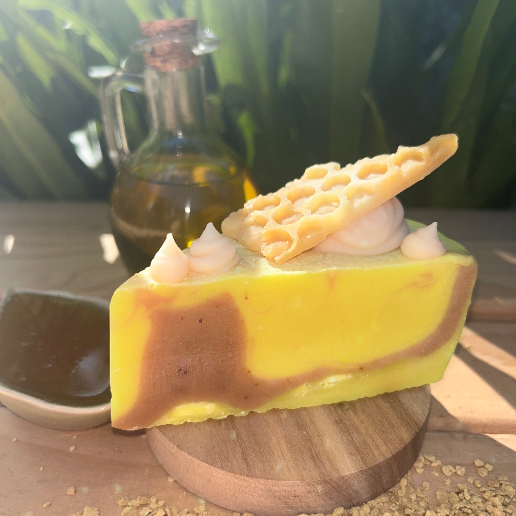 Manuka Honey & Bee Pollen Cake Soap Slice | Natural Handmade Soap