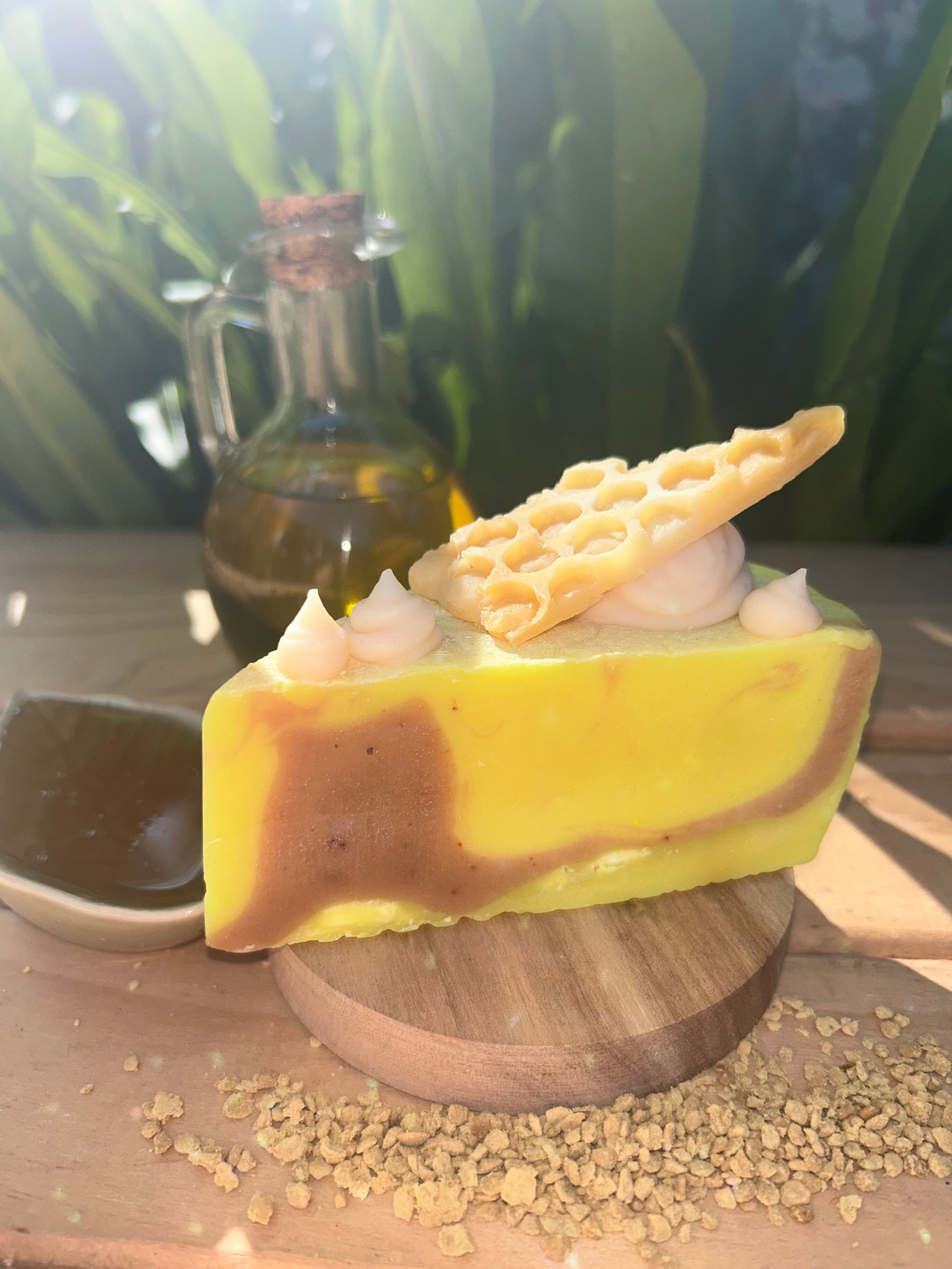 Manuka Honey & Bee Pollen Cake Soap Slice | Natural Handmade Soap