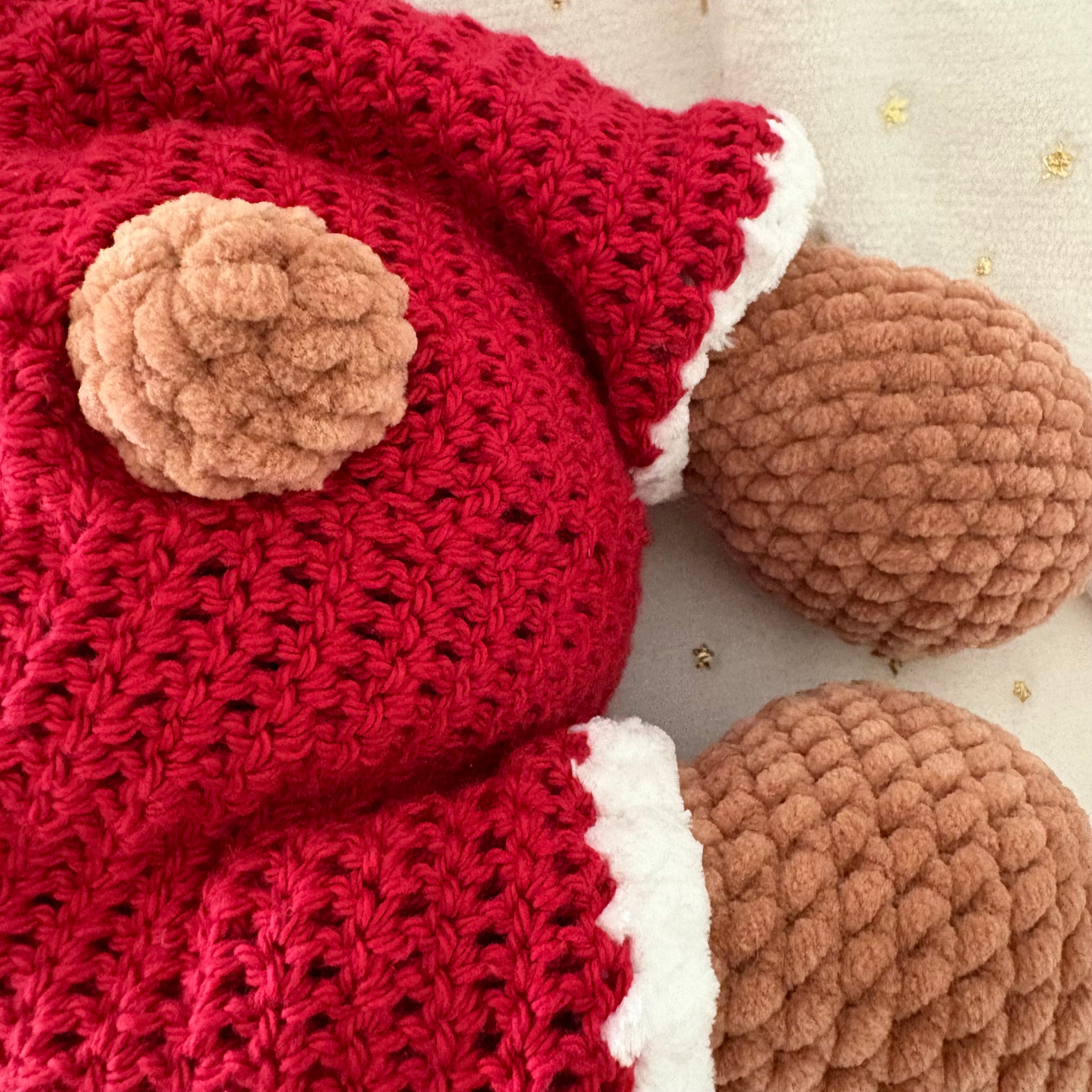 Christmas bear in Santa suit, removable suit, ready to send