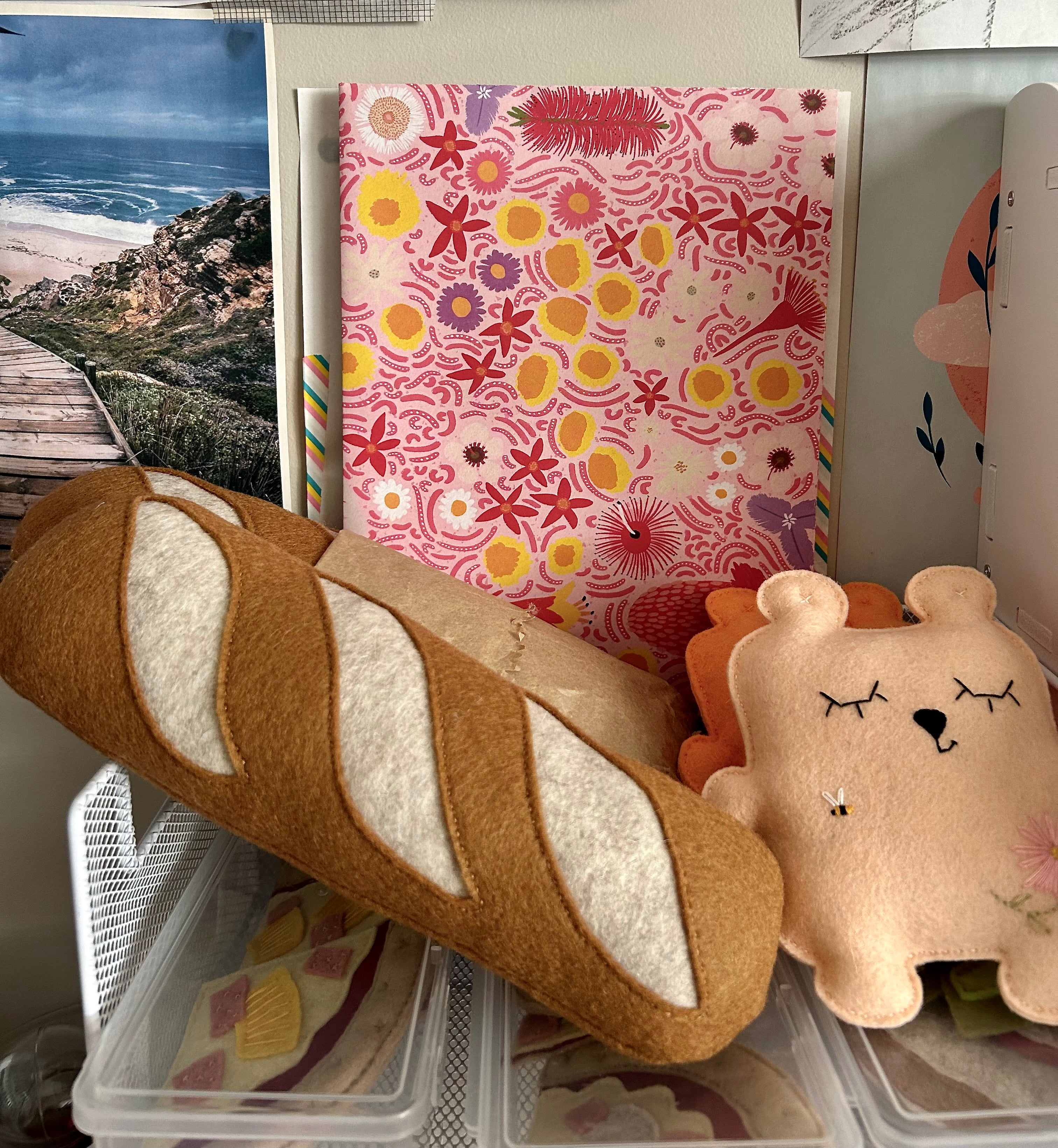 Baguette, felt play food toy