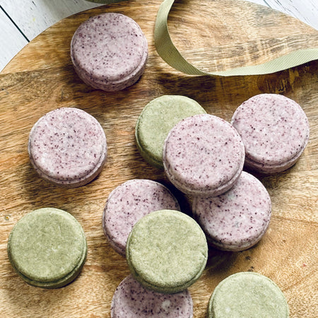 Solid Shampoo Bars with Botanical Extracts.