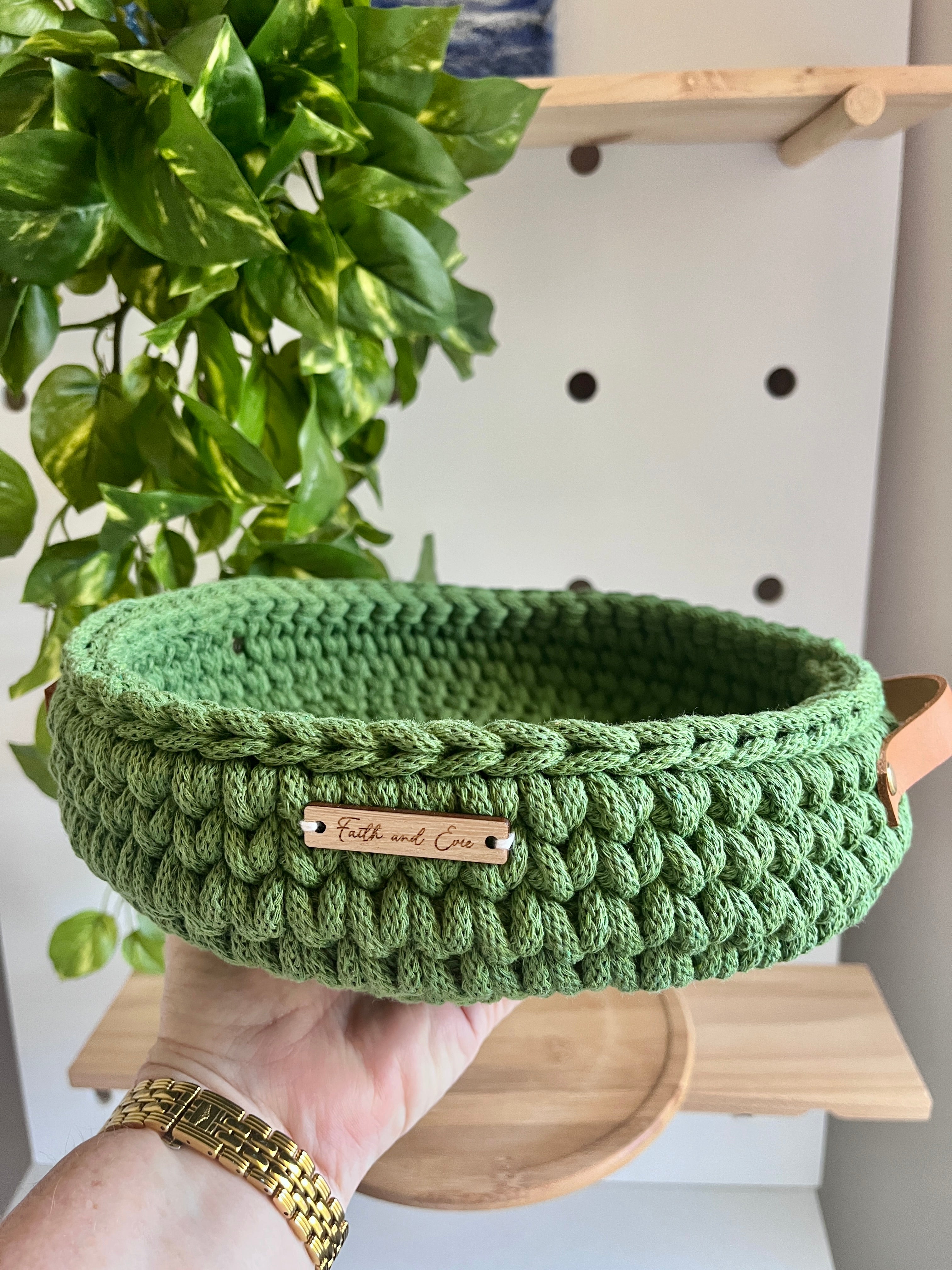 Handmade crochet tray with handles - colour Fern
