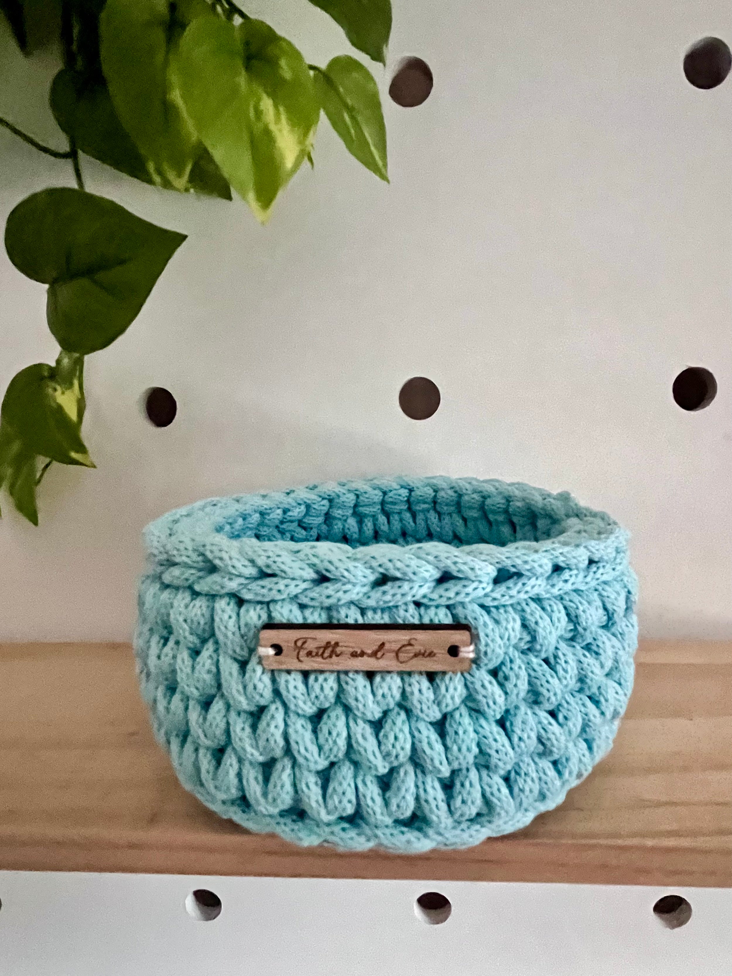 Handmade crochet basket - small - colour Celeste