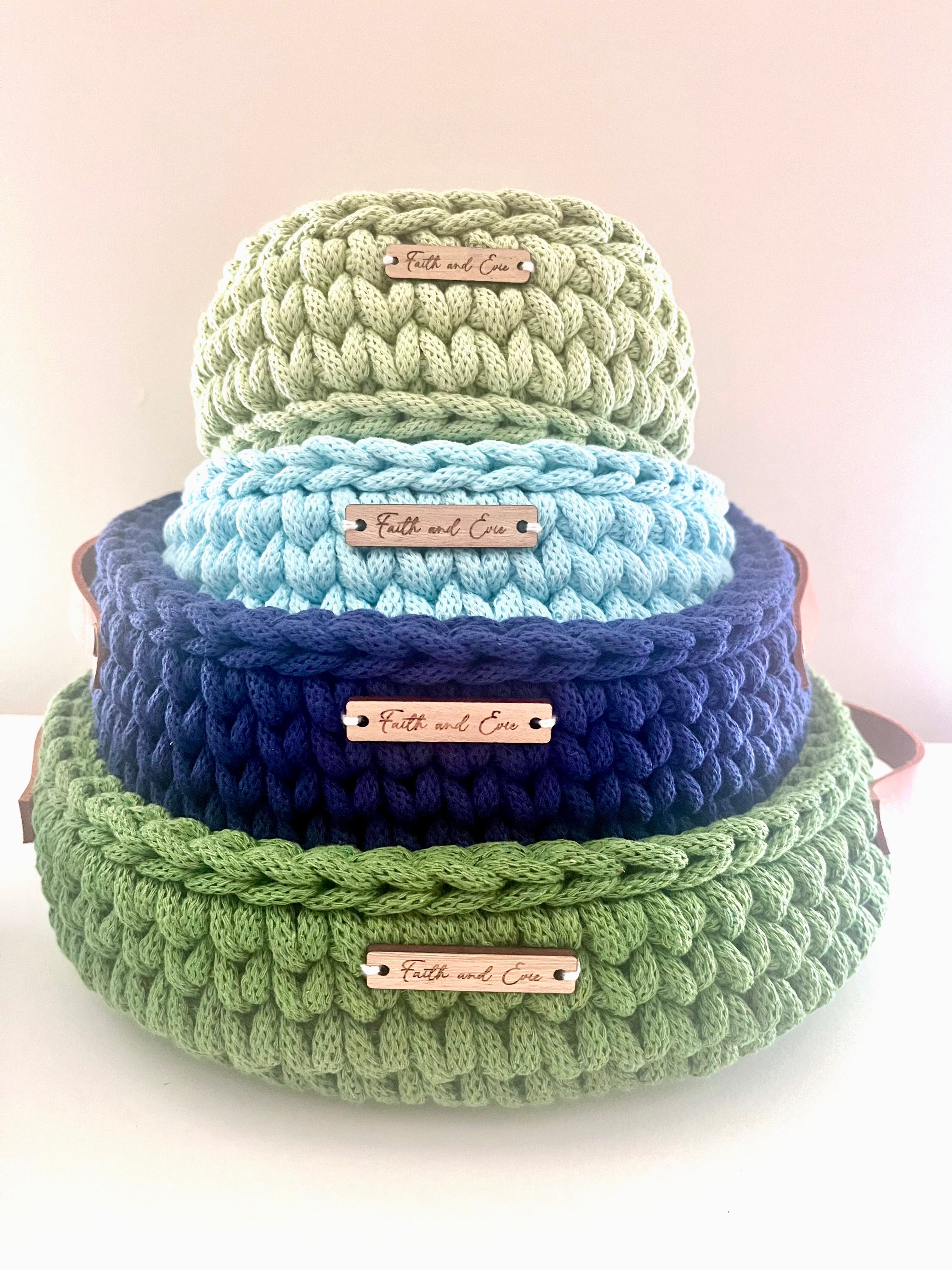 Handmade crochet basket - small - colour Celeste