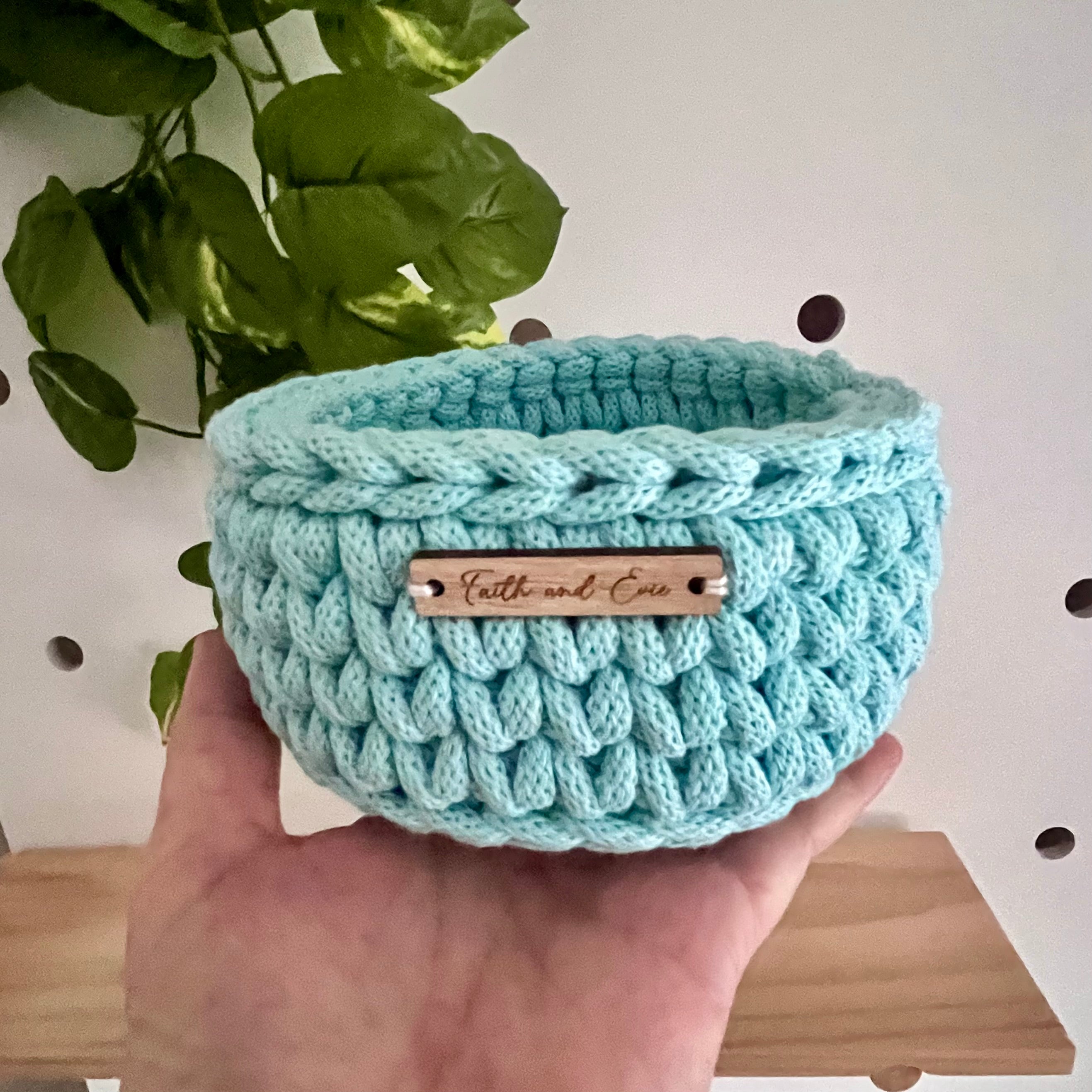 Handmade crochet basket - small - colour Celeste