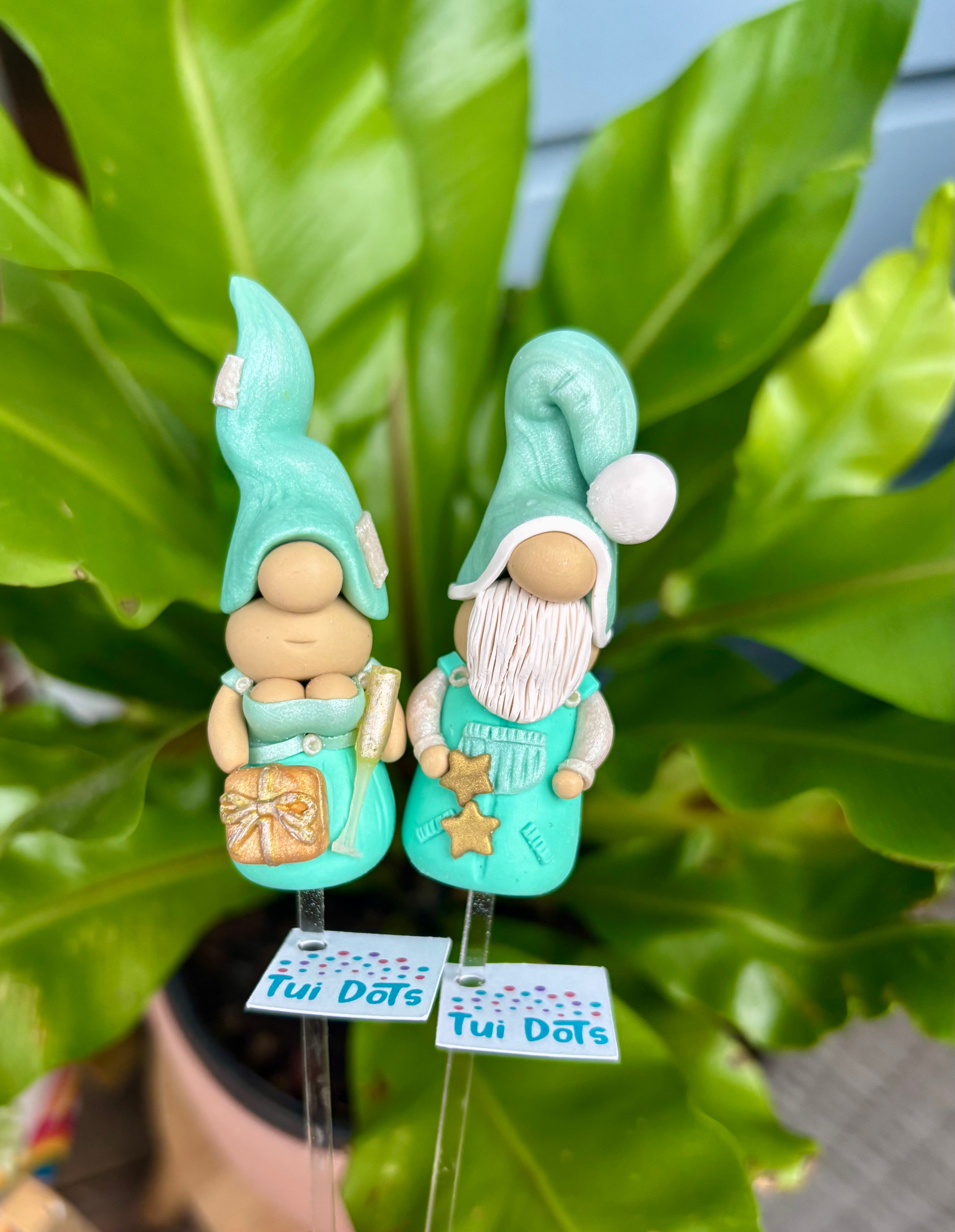 Christmas Tiny Gnomes - Stars and Champagne | Polymer clay gnomes
