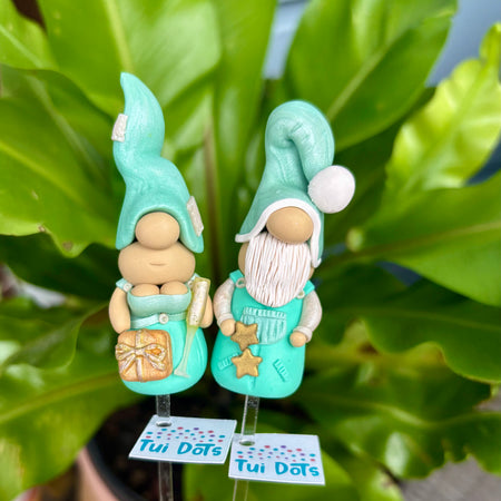 Christmas Tiny Gnomes - Stars and Champagne | Polymer clay gnomes
