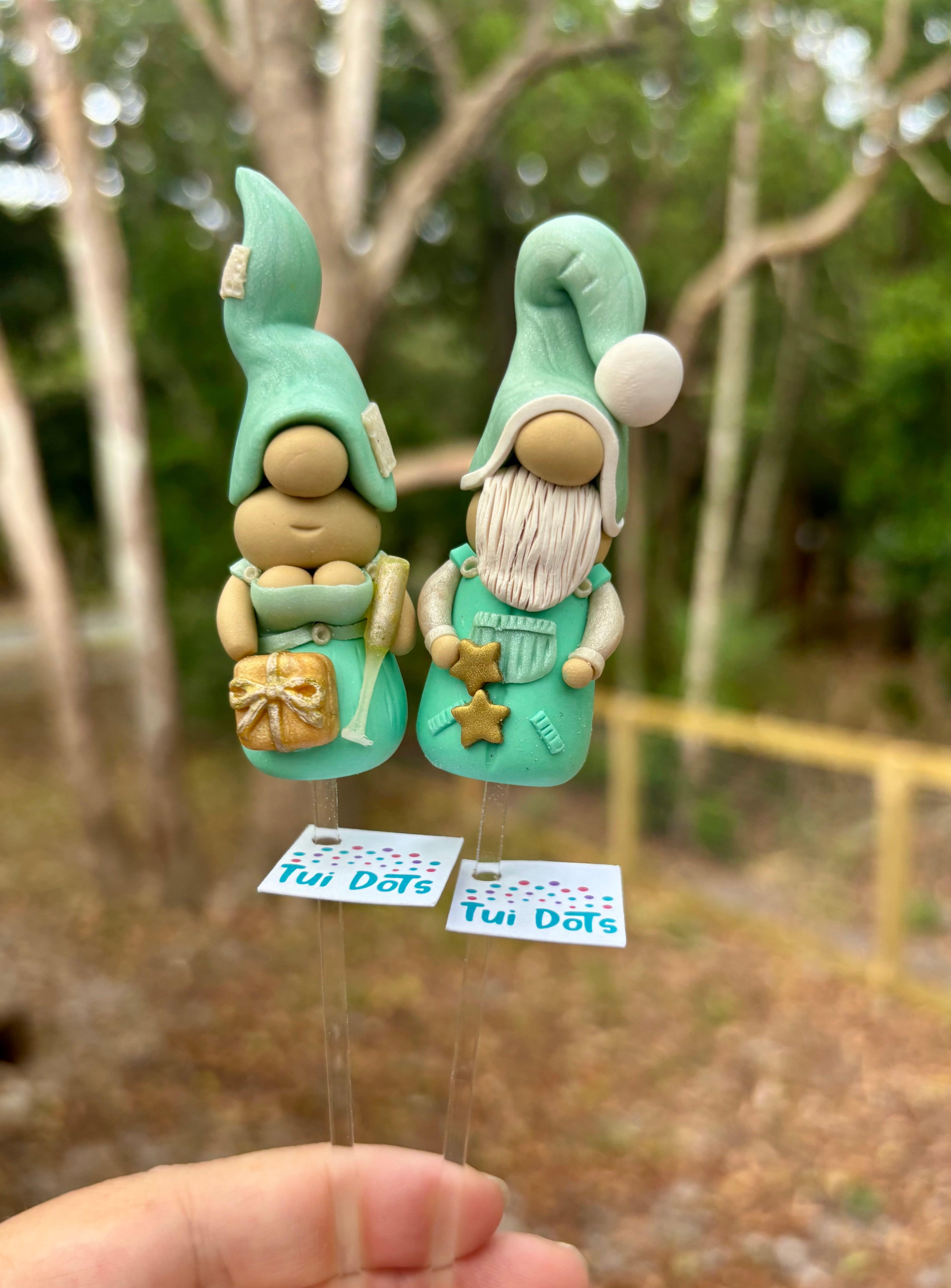 Christmas Tiny Gnomes - Stars and Champagne | Polymer clay gnomes