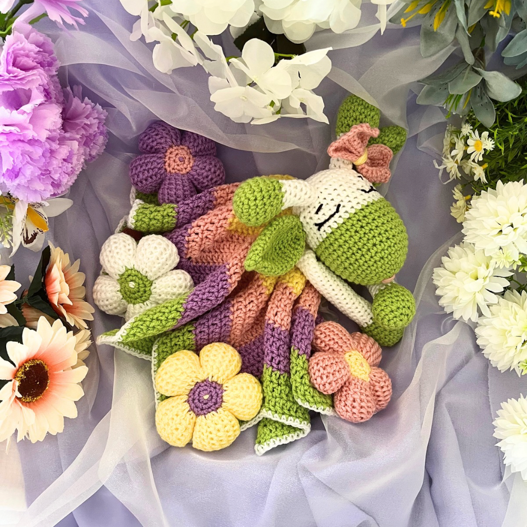 Giraffe Baby Snuggle Blanket - Handmade Crochet Lovey Blanket