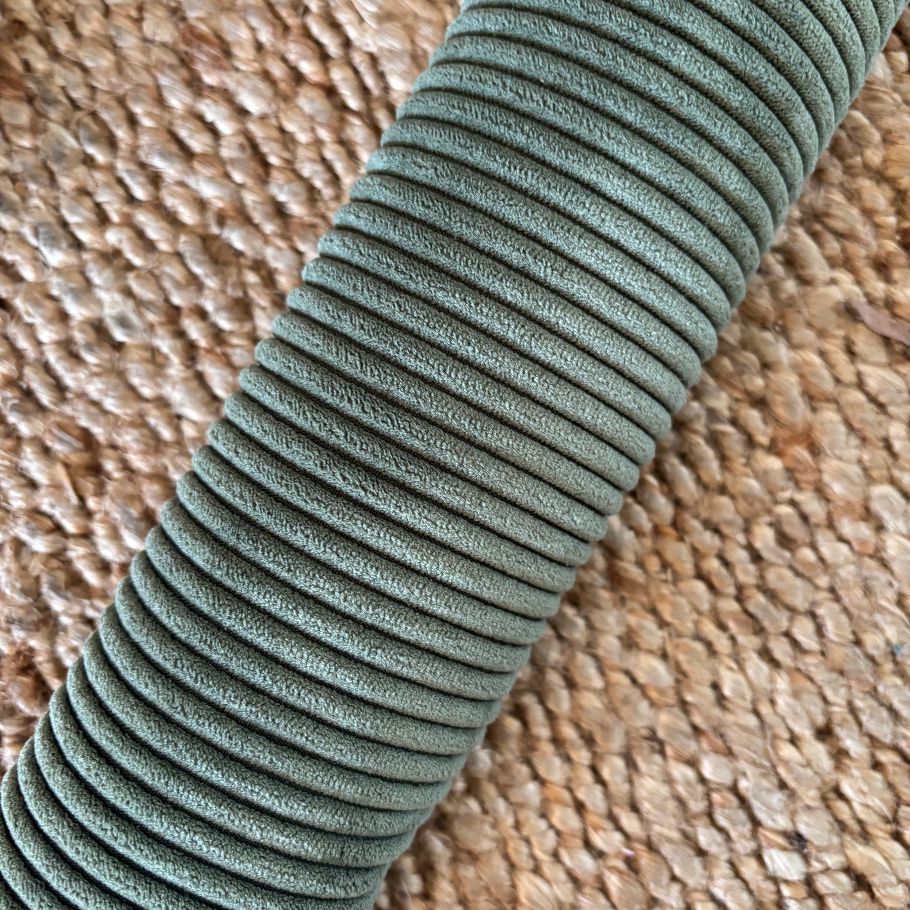 Doorsnake ‘Corduroy Olive Green’
