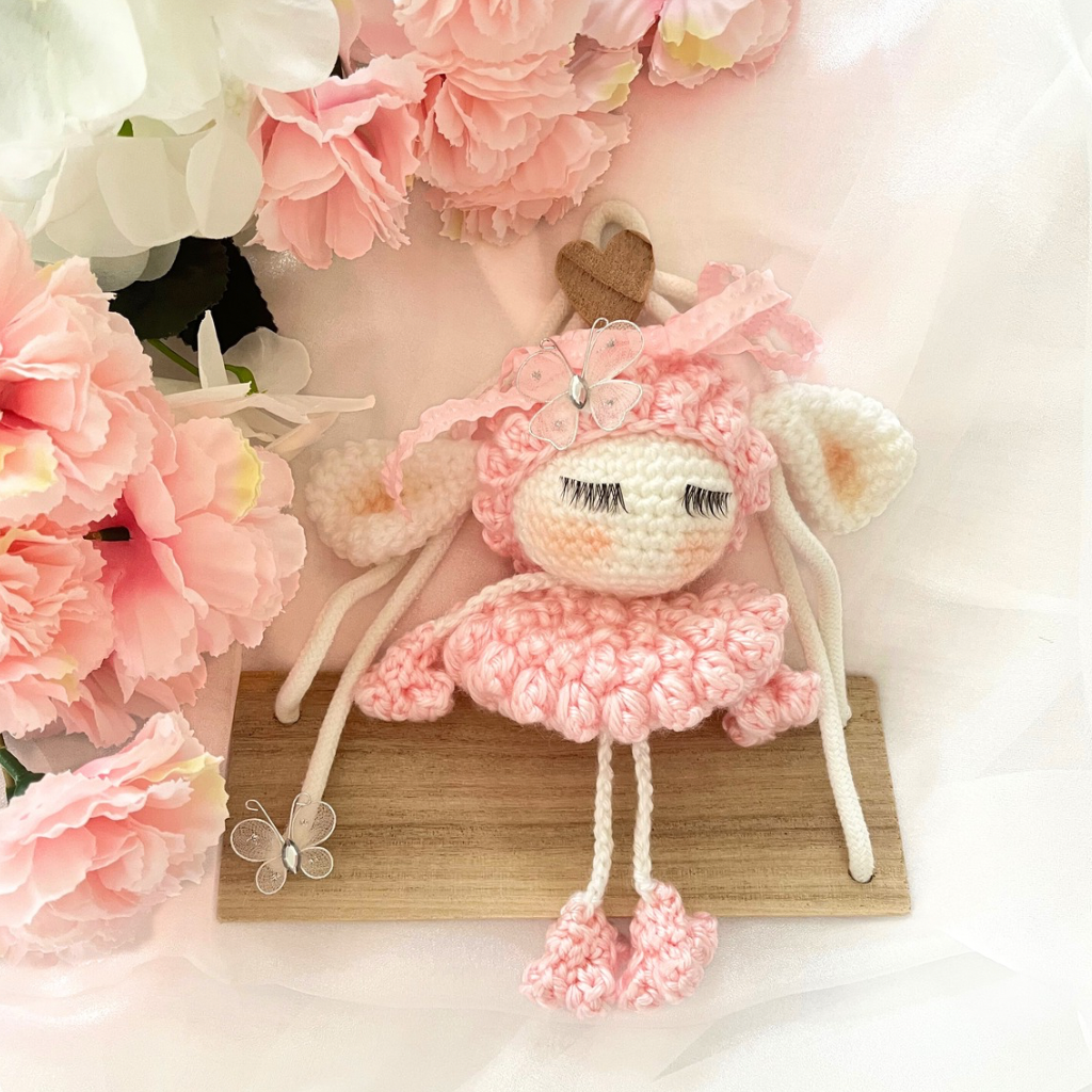 Crochet Lamb Wall Hanging, Nursery Decor, Baby Room Wall Hanging