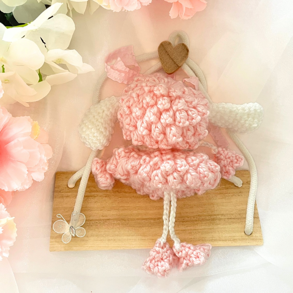 Crochet Lamb Wall Hanging, Nursery Decor, Baby Room Wall Hanging