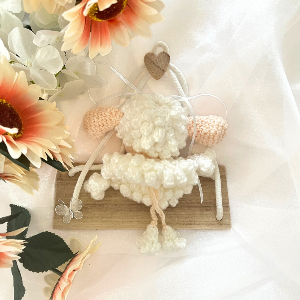 Crochet Lamb Wall Hanging, Nursery Decor, Baby Room Wall Hanging