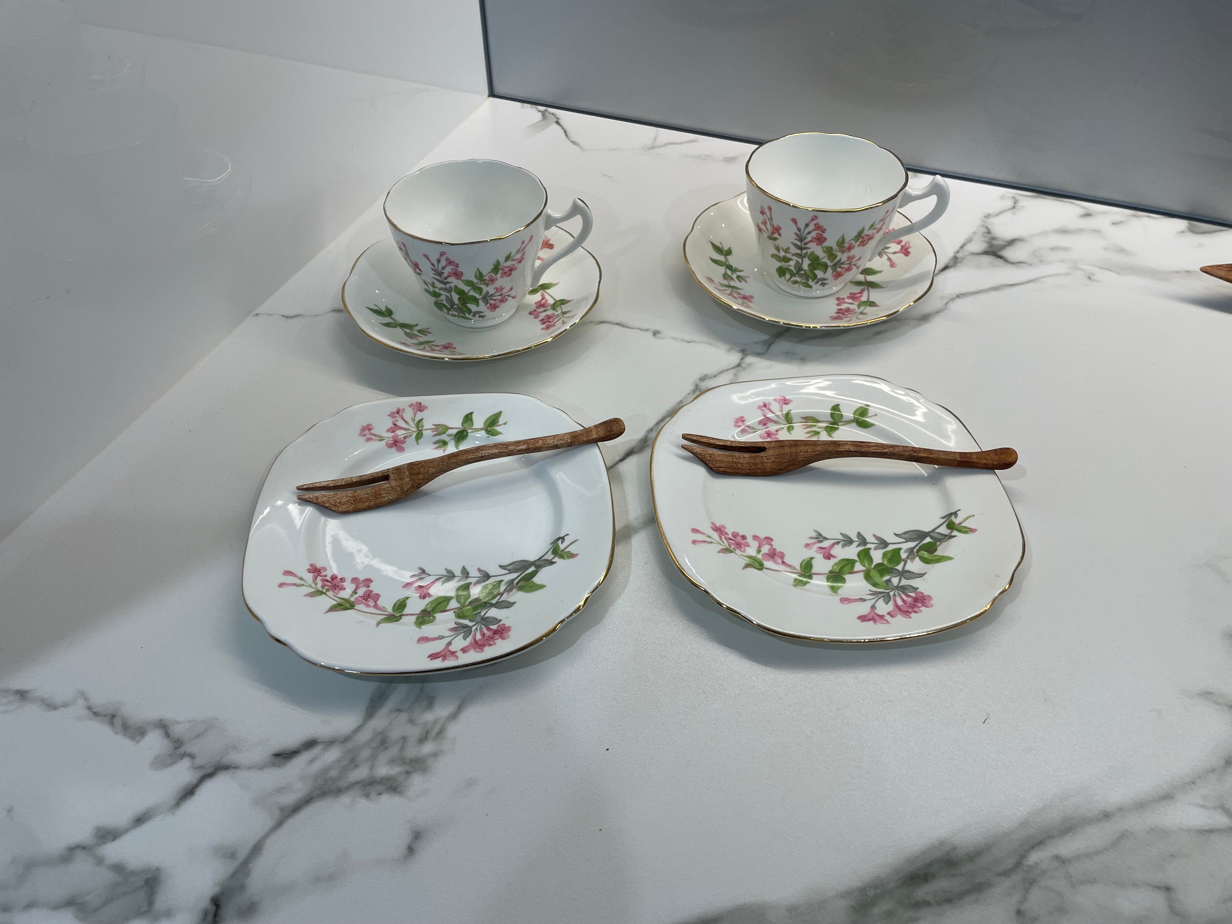 Wood Cake knife and 2 matching cake forks