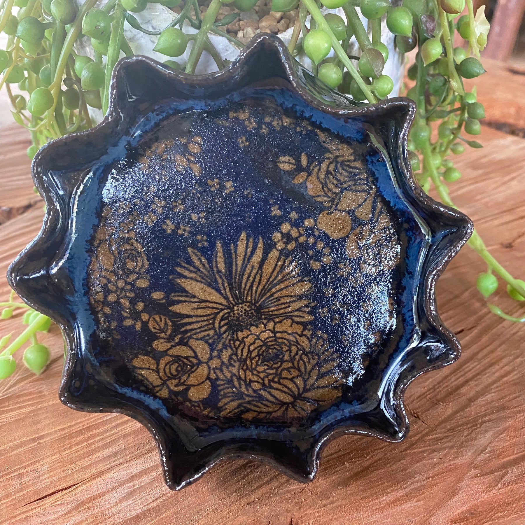 Ceramic Fluted Edge Dish|Handmade Pottery