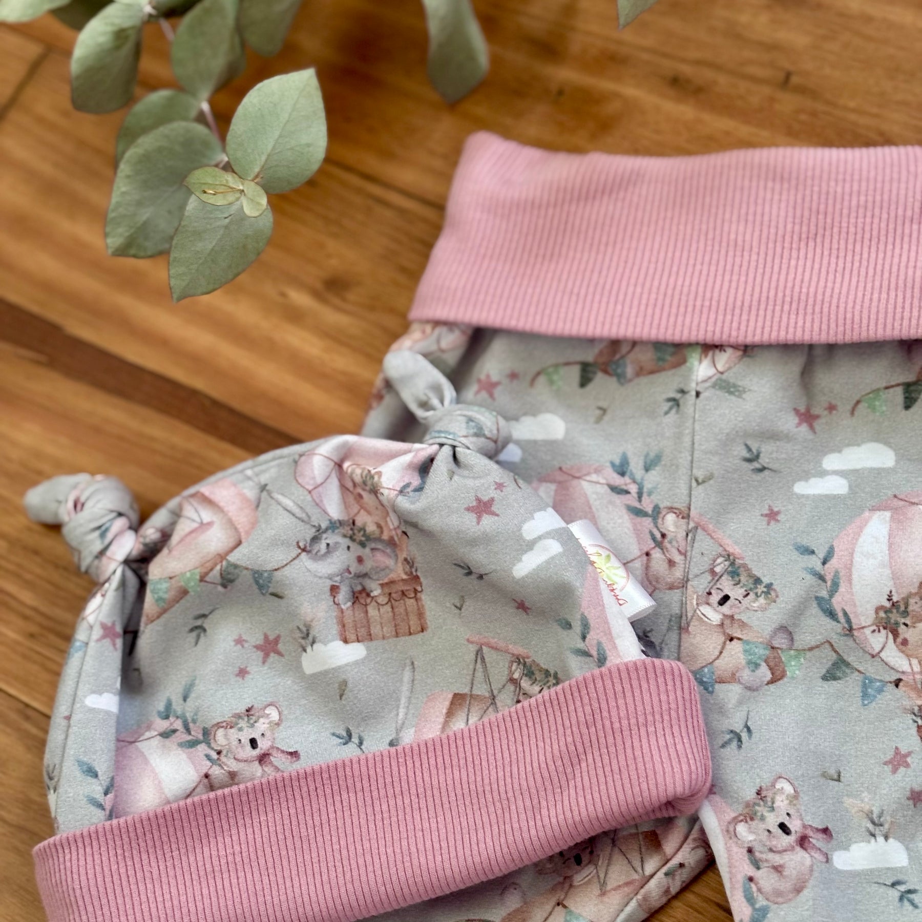 Baby Pants and Hat Set - Pink Hot Air Balloons