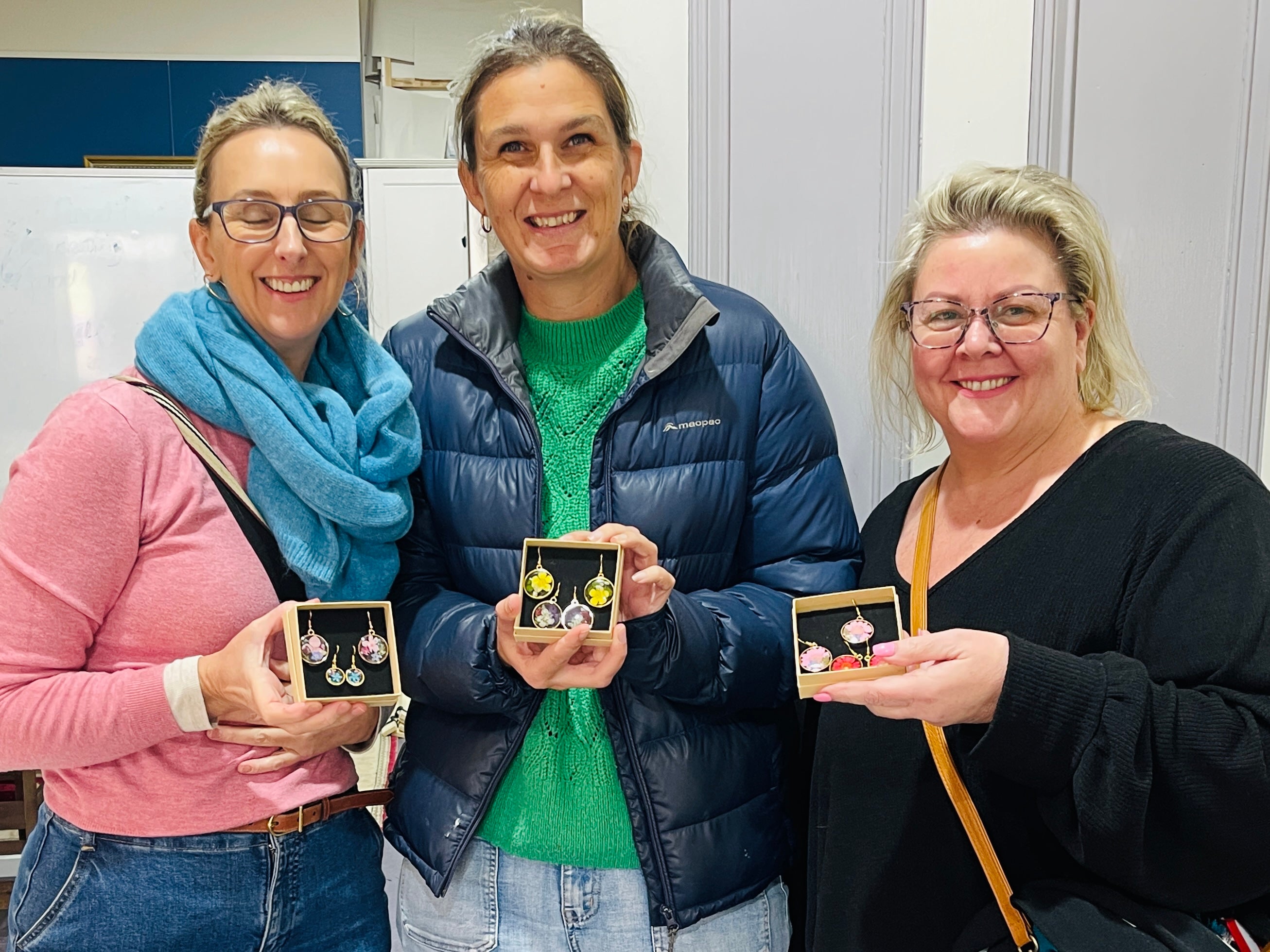 DIY UV Resin Botanical Jewellery Kit