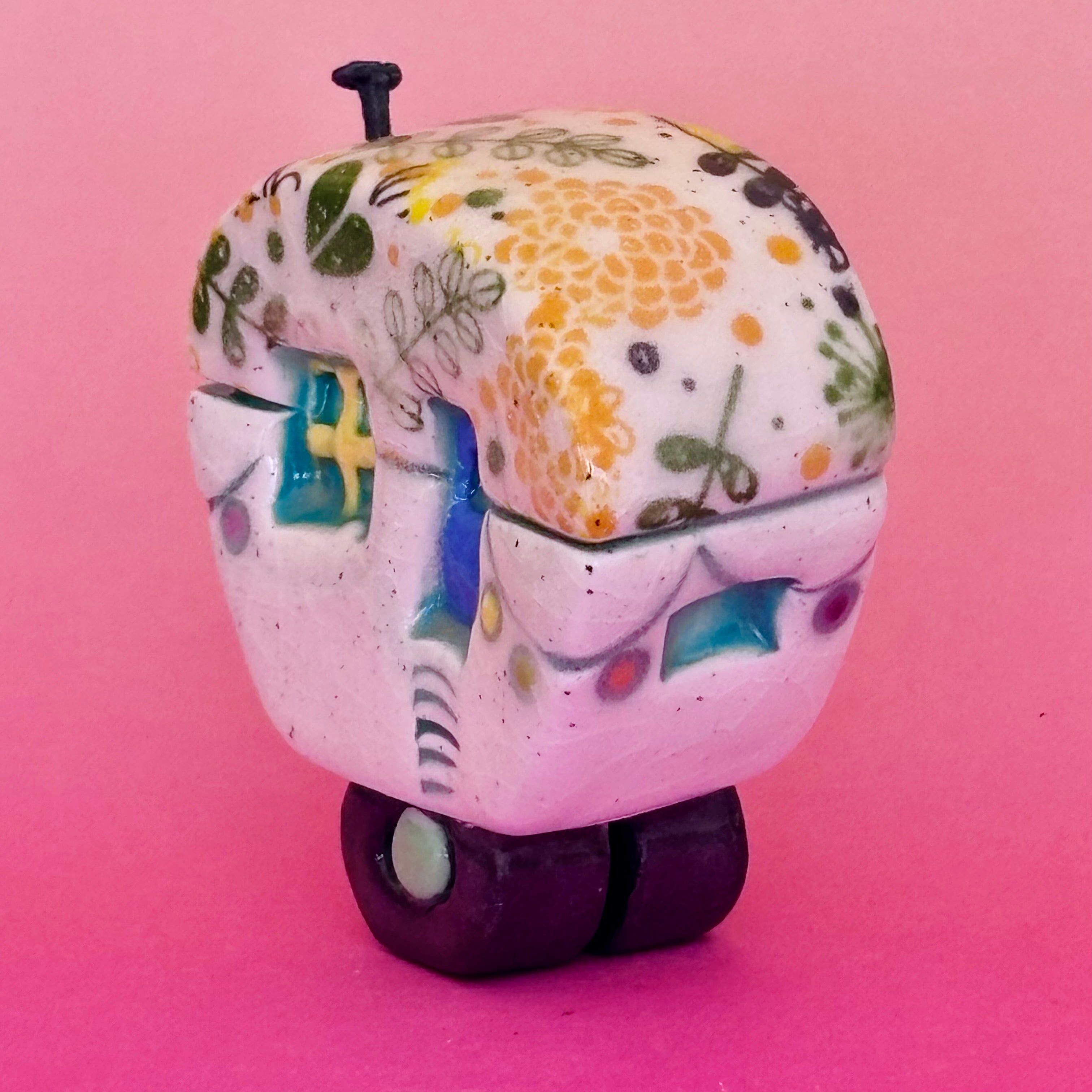 Small Retro Collectable Ceramic Caravan