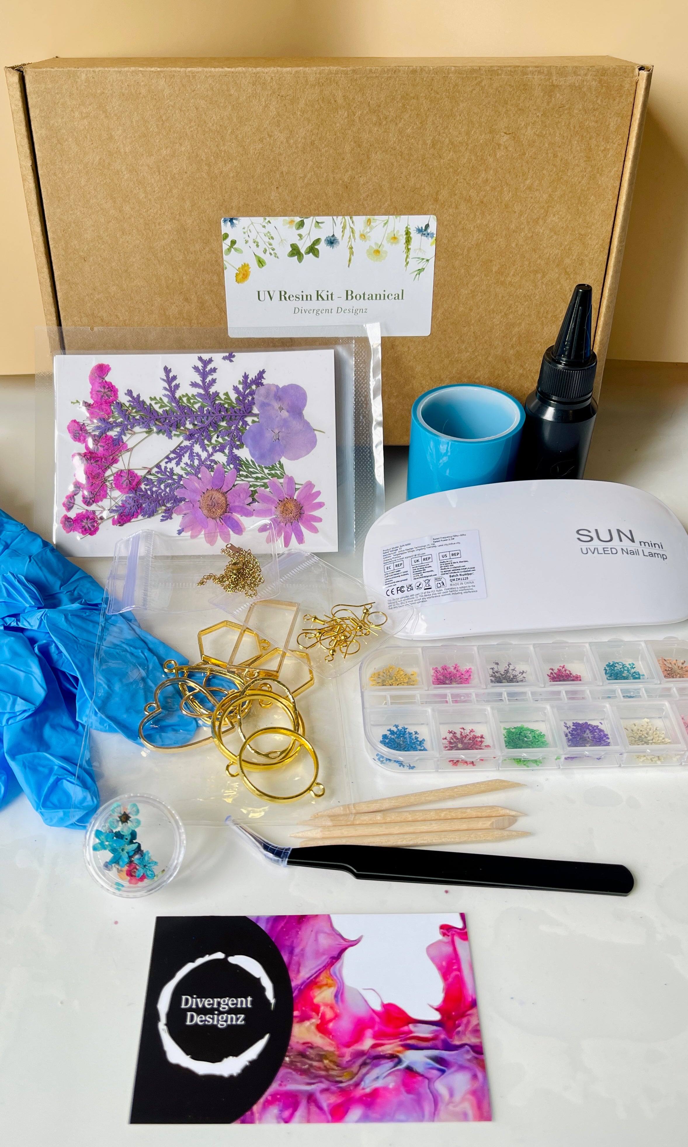 DIY UV Resin Botanical Jewellery Kit