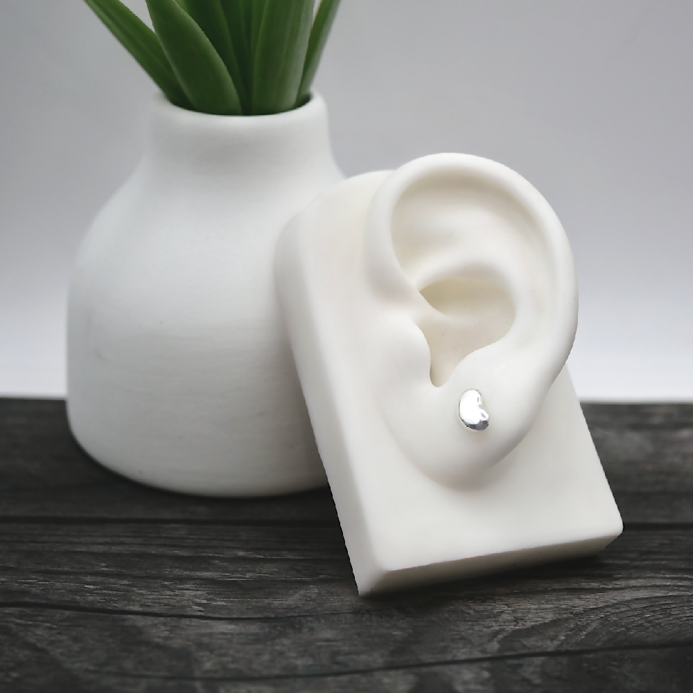 bean stud sterling silver ear vase sml