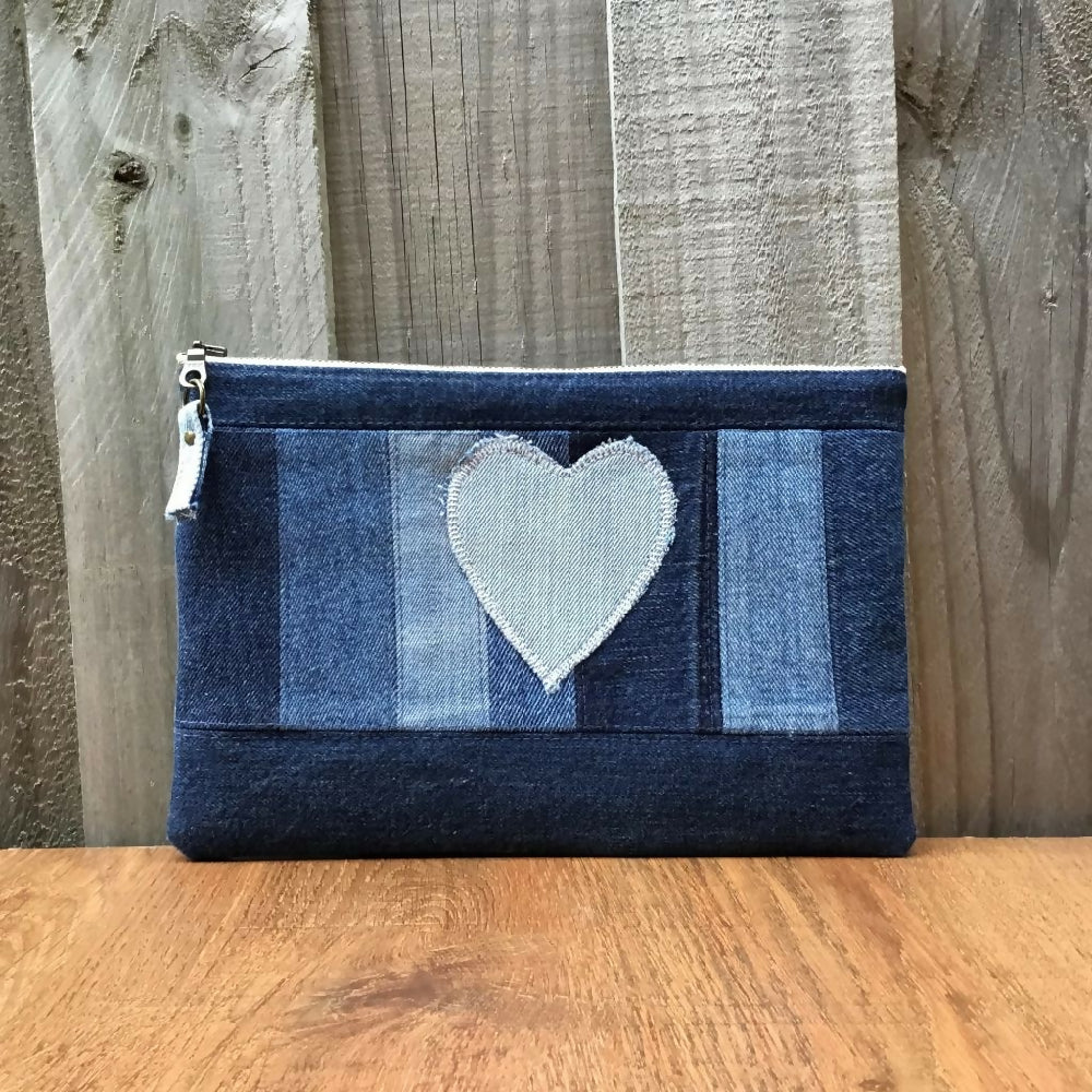 upcycled_denim_pouch_08a