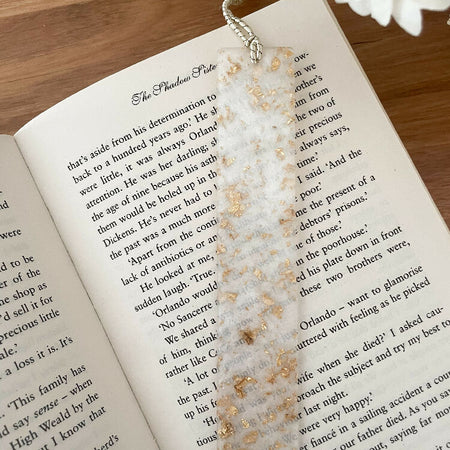 Pearl & gold bookmark