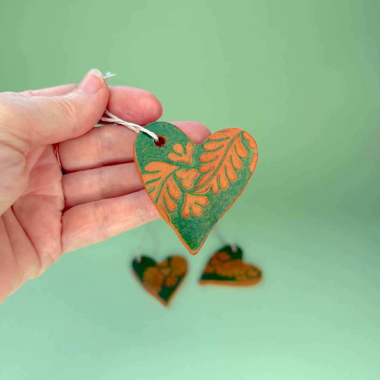 Ceramic handcrafted heart gift tags – set of 3 Xmas tags