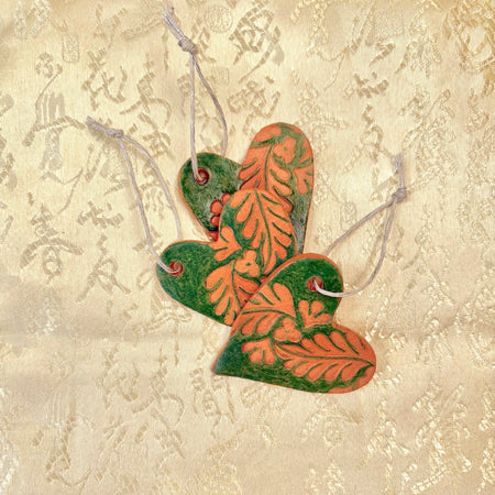 Ceramic handcrafted heart gift tags – set of 3 Xmas tags