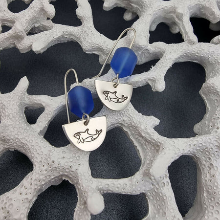 UNDER THE SEA – Orca sea glass earrings