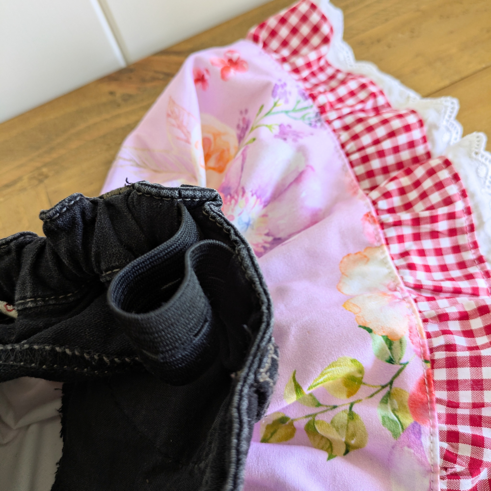 size-2-upcycled-denim-skirt-pink-red-gingham-floral-australian-handmade-sewing-the-denim-patch (4)