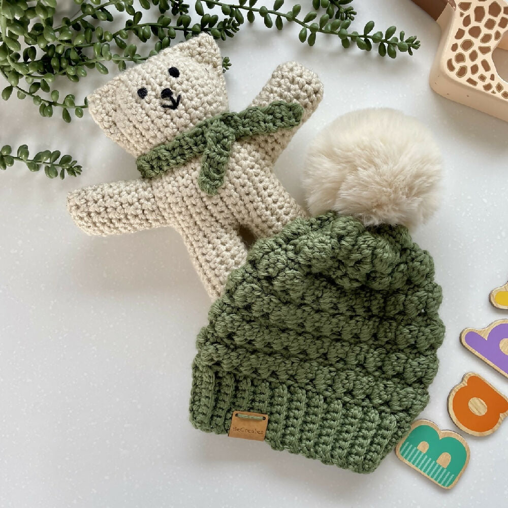 Handmade-newborn-baby-bundle-gift-set_Sage-green-beanie-teddy-bear_IMG_5036 Large