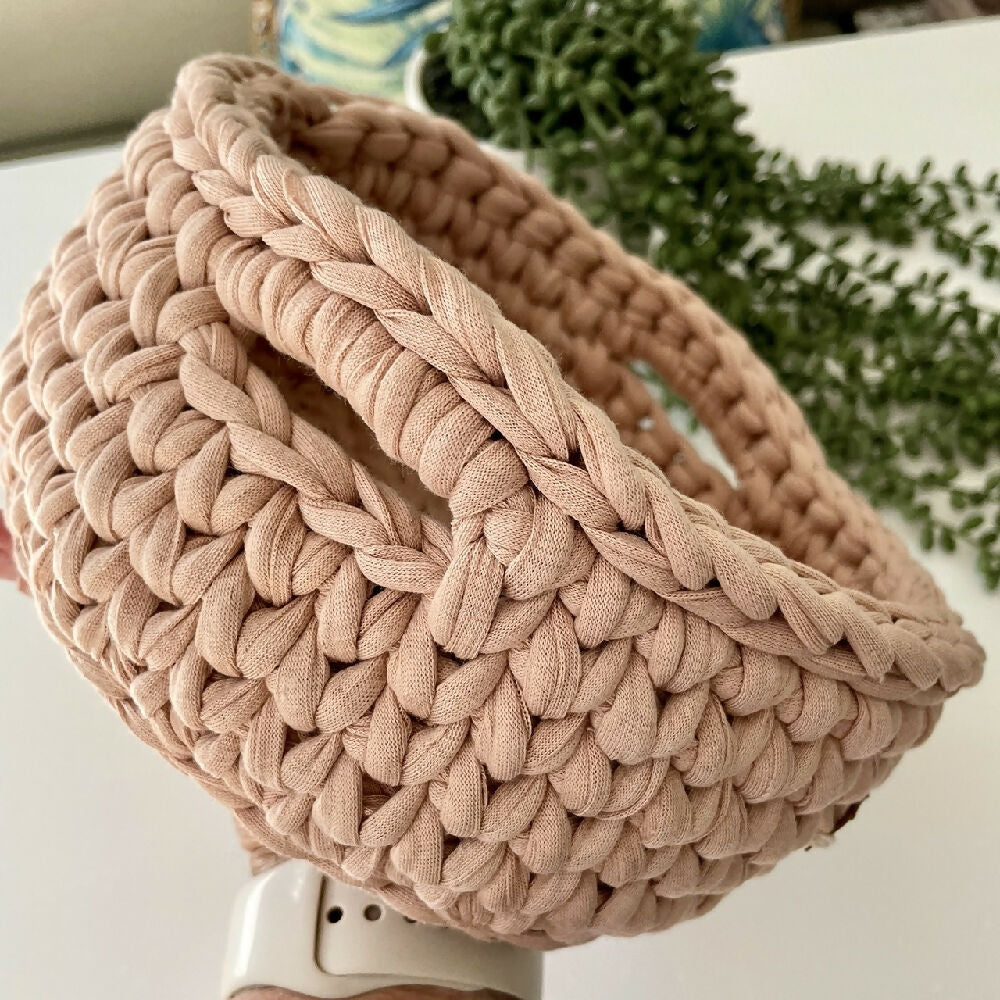 Crochet handmade basket with handles | Blush Beige | Medium