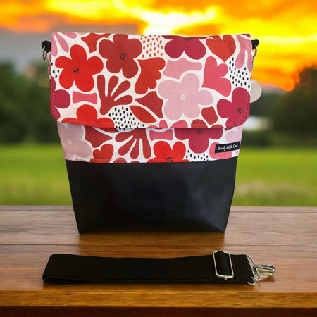 Large Messenger Bag - Daisy Pink